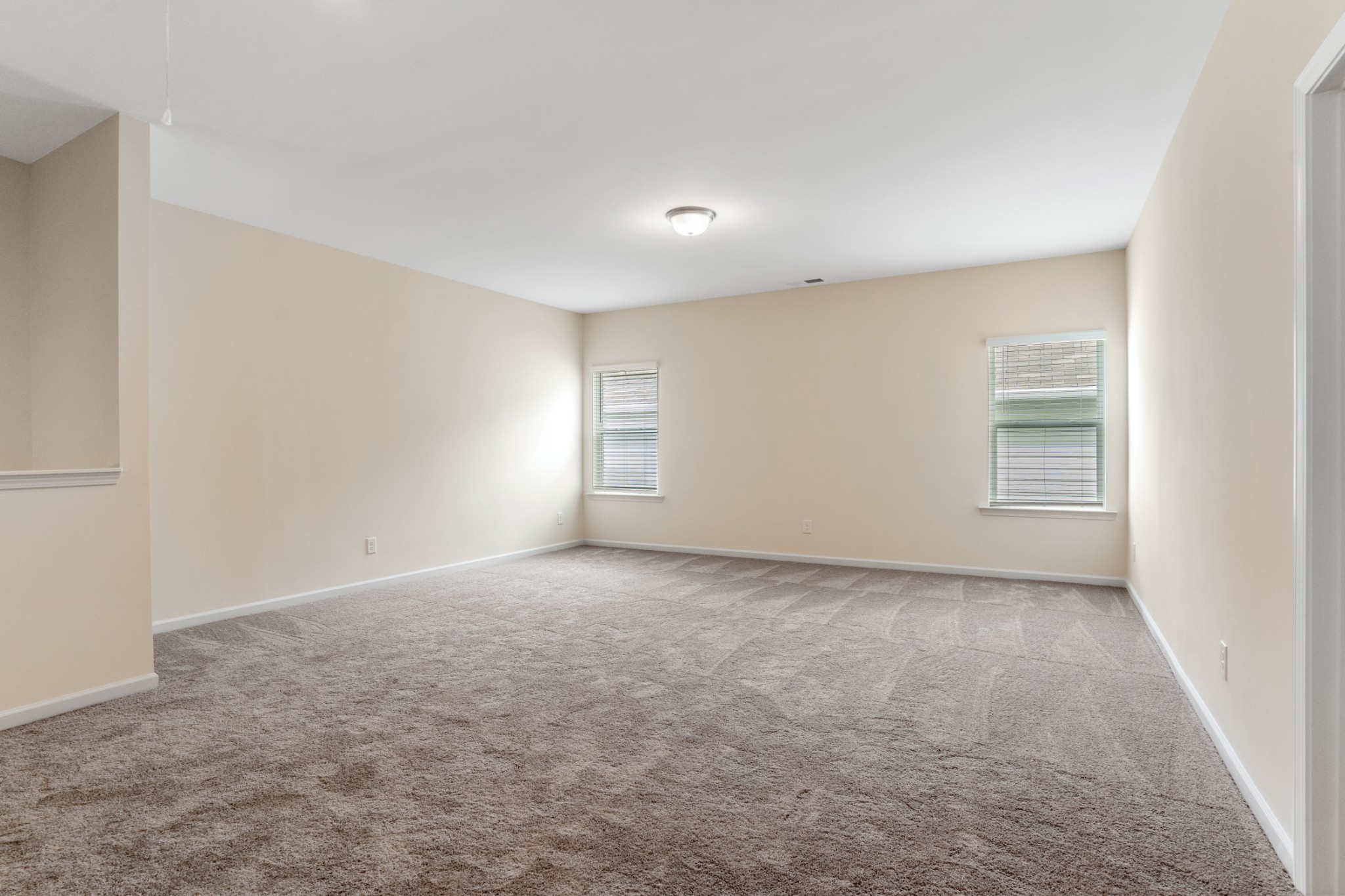1234 Winners Circle Property Photo 3