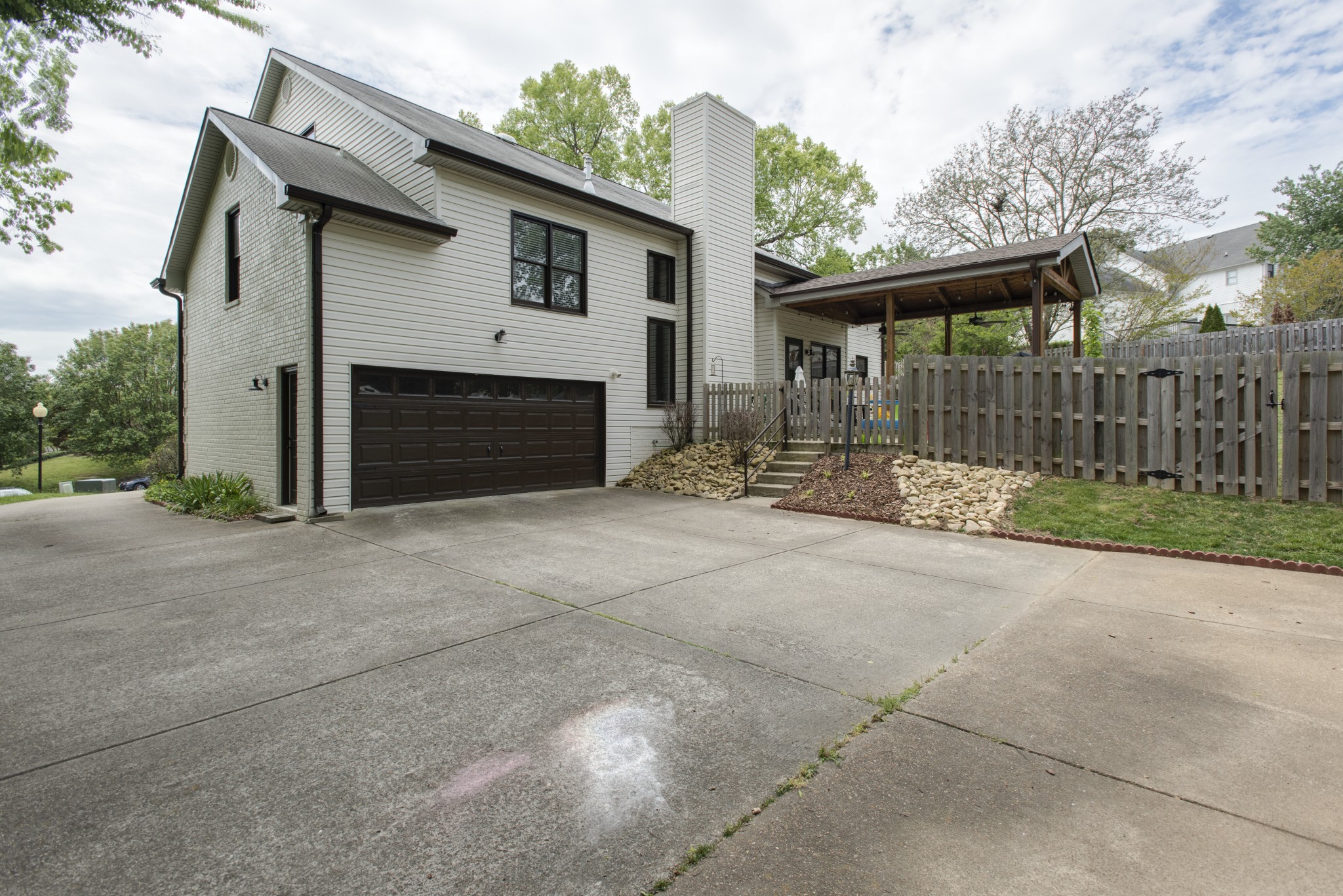 804 Old Thrasher Ct Property Photo 43