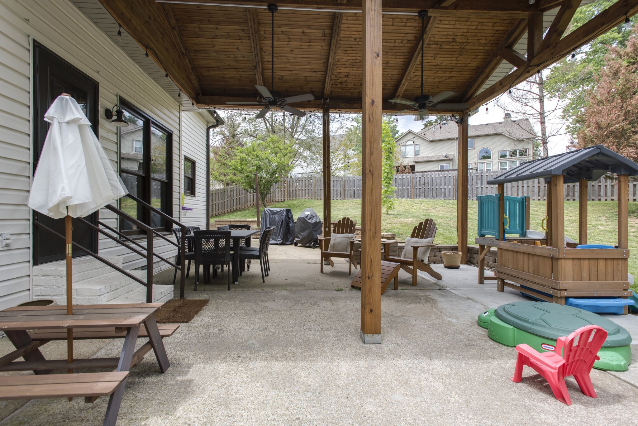 804 Old Thrasher Ct Property Photo 46