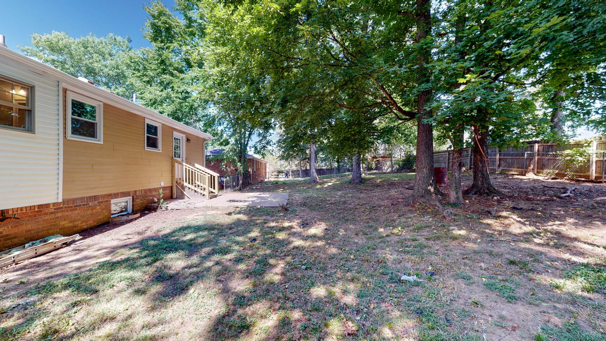 349 Greenleaf Ln Property Photo 41