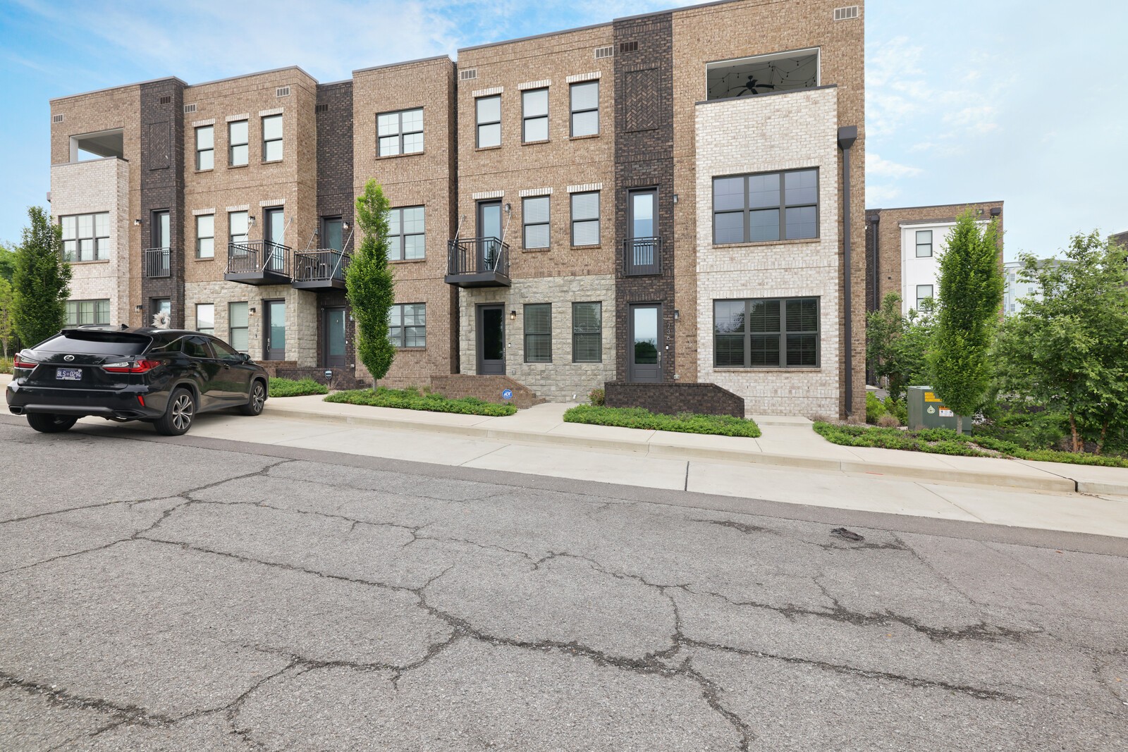 738 Inspiration Blvd Property Photo 3
