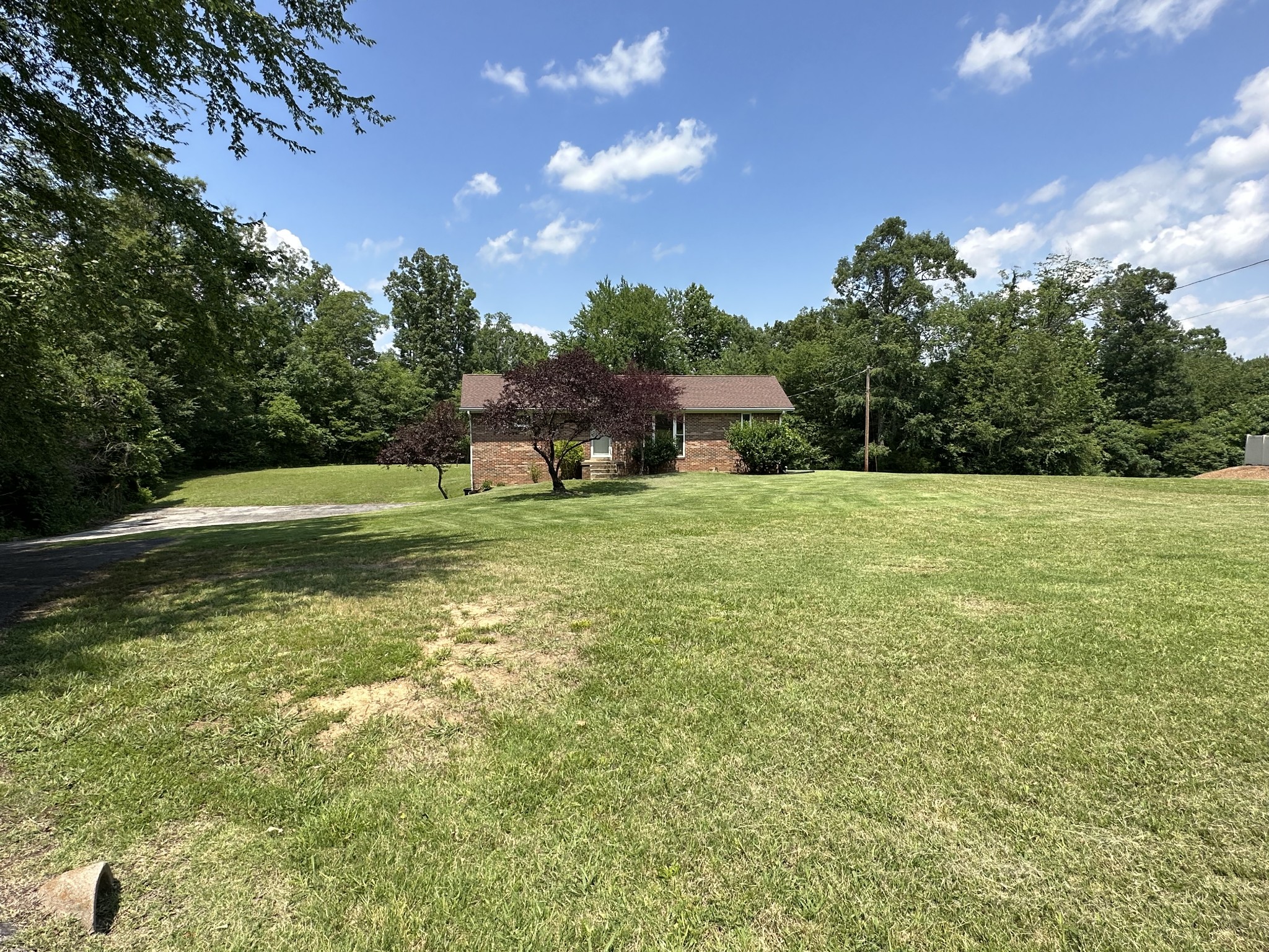 720 Oakland Dr Property Photo 3