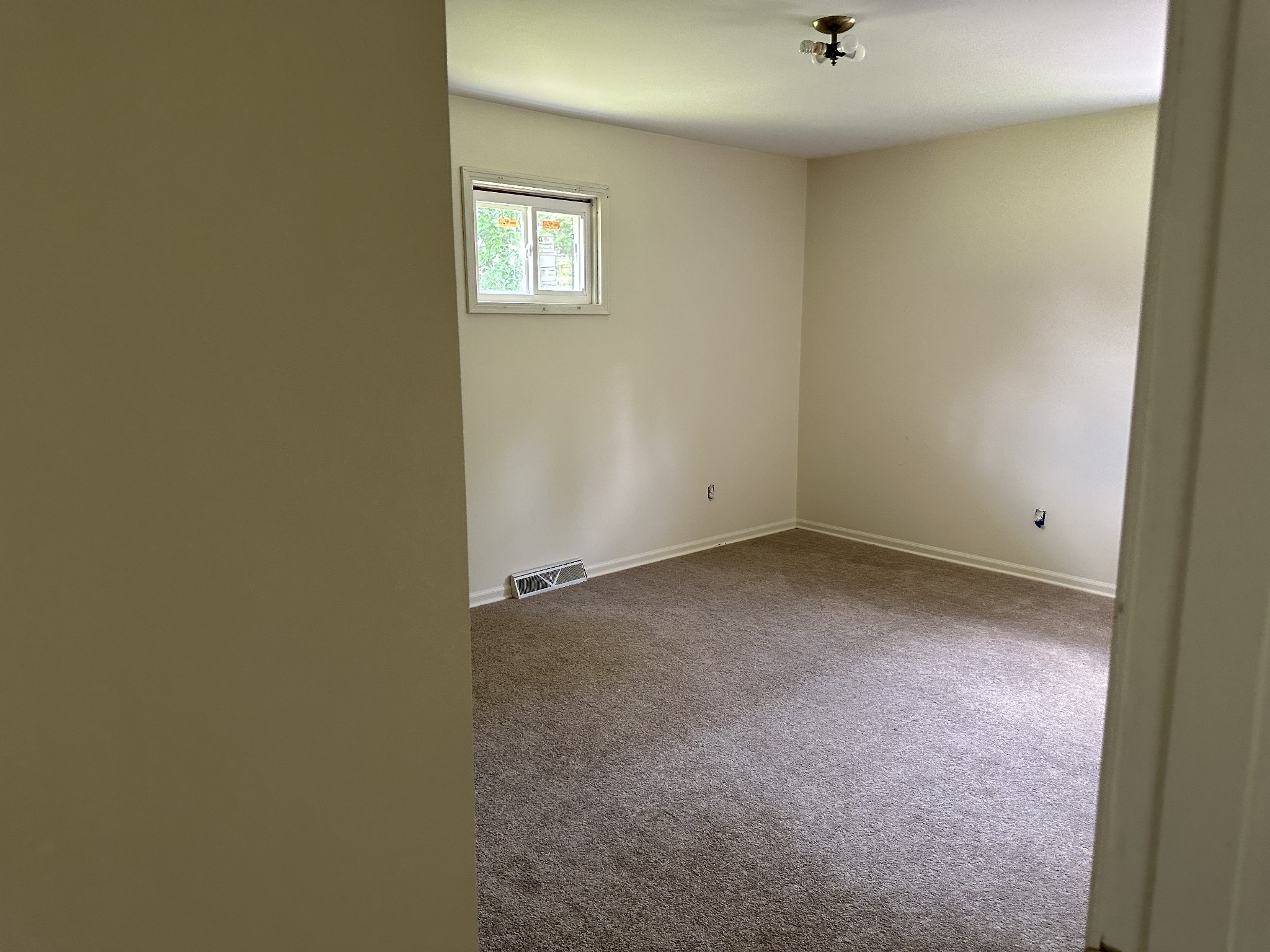 720 Oakland Dr Property Photo 16