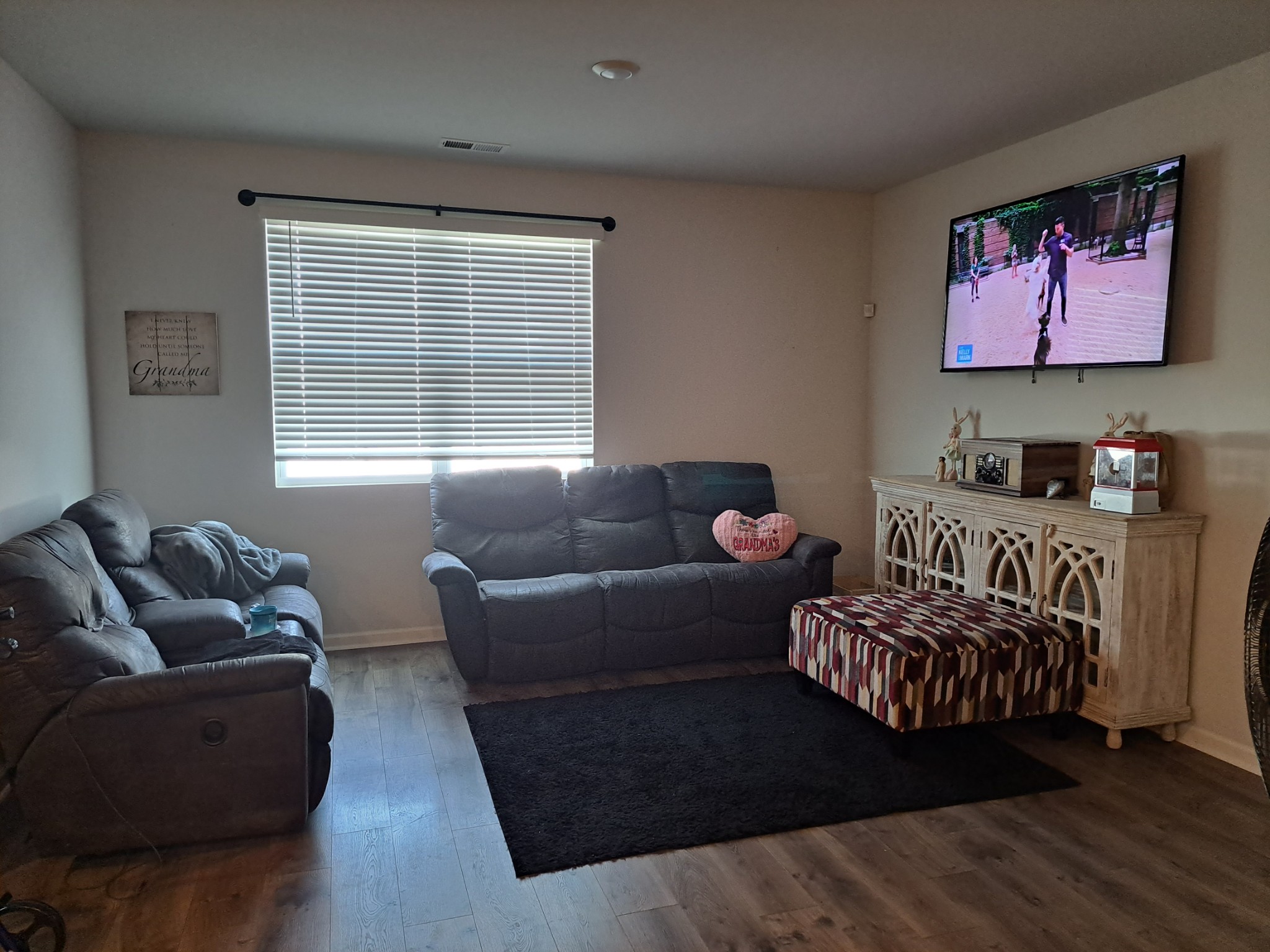 4050 Beach Way Property Photo 6
