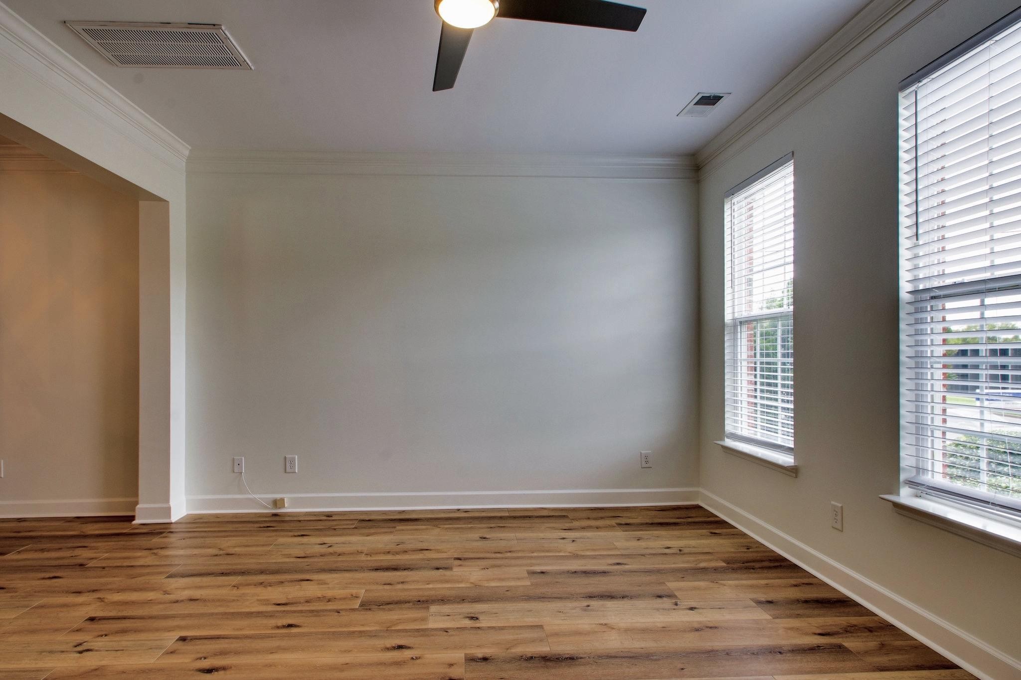 5458 Edmondson Pike Property Photo 6
