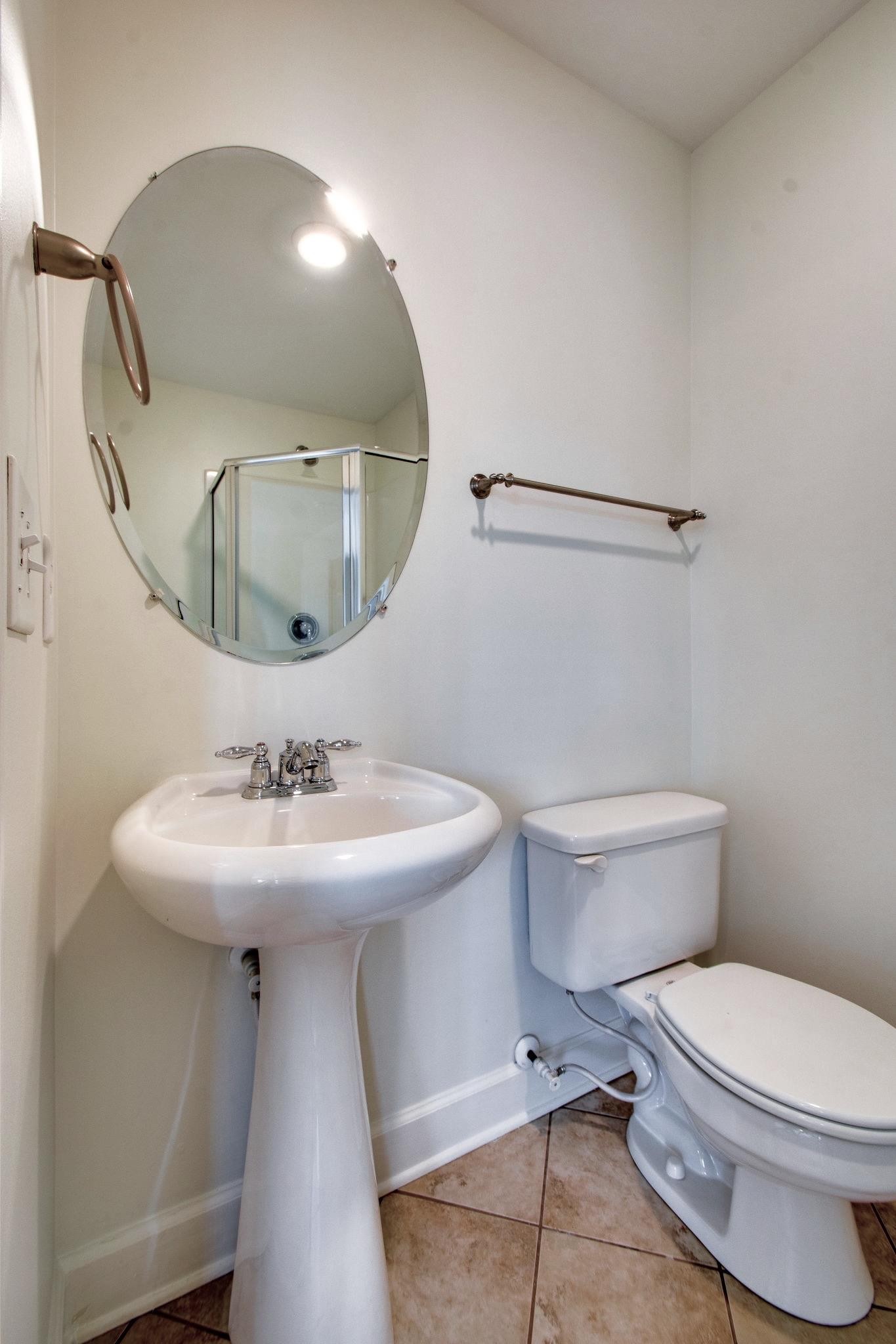 5458 Edmondson Pike Property Photo 16