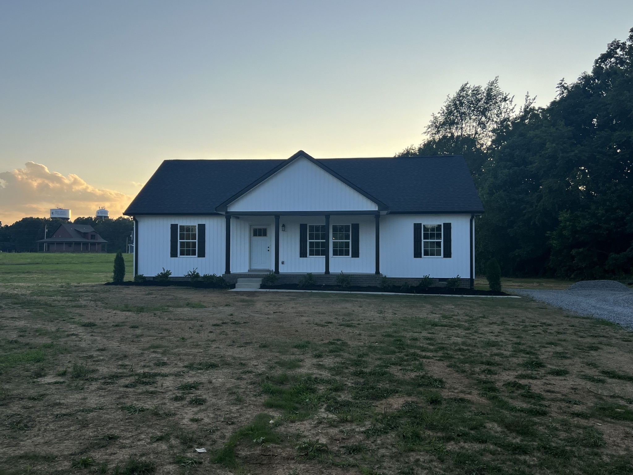 4621 South Old Highway 31w Property Photo 3