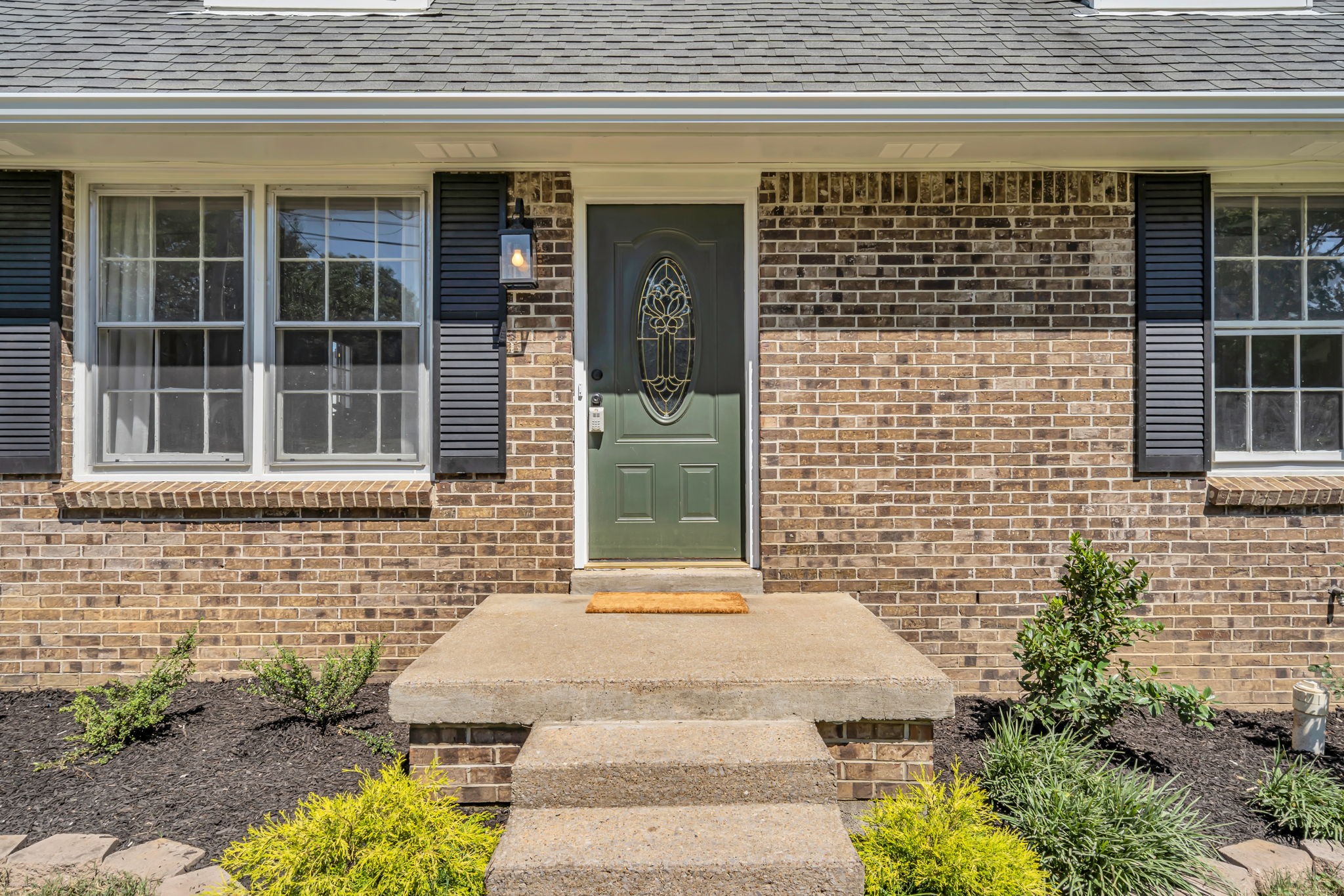 1267 Cloverdale Dr Property Photo 4