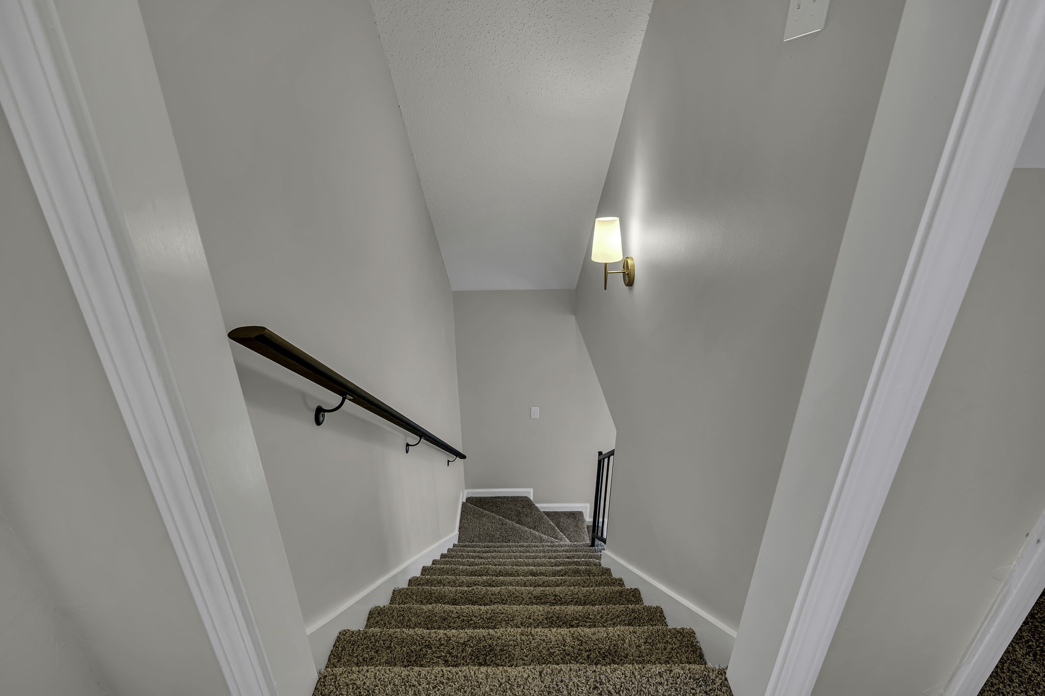 1267 Cloverdale Dr Property Photo 28