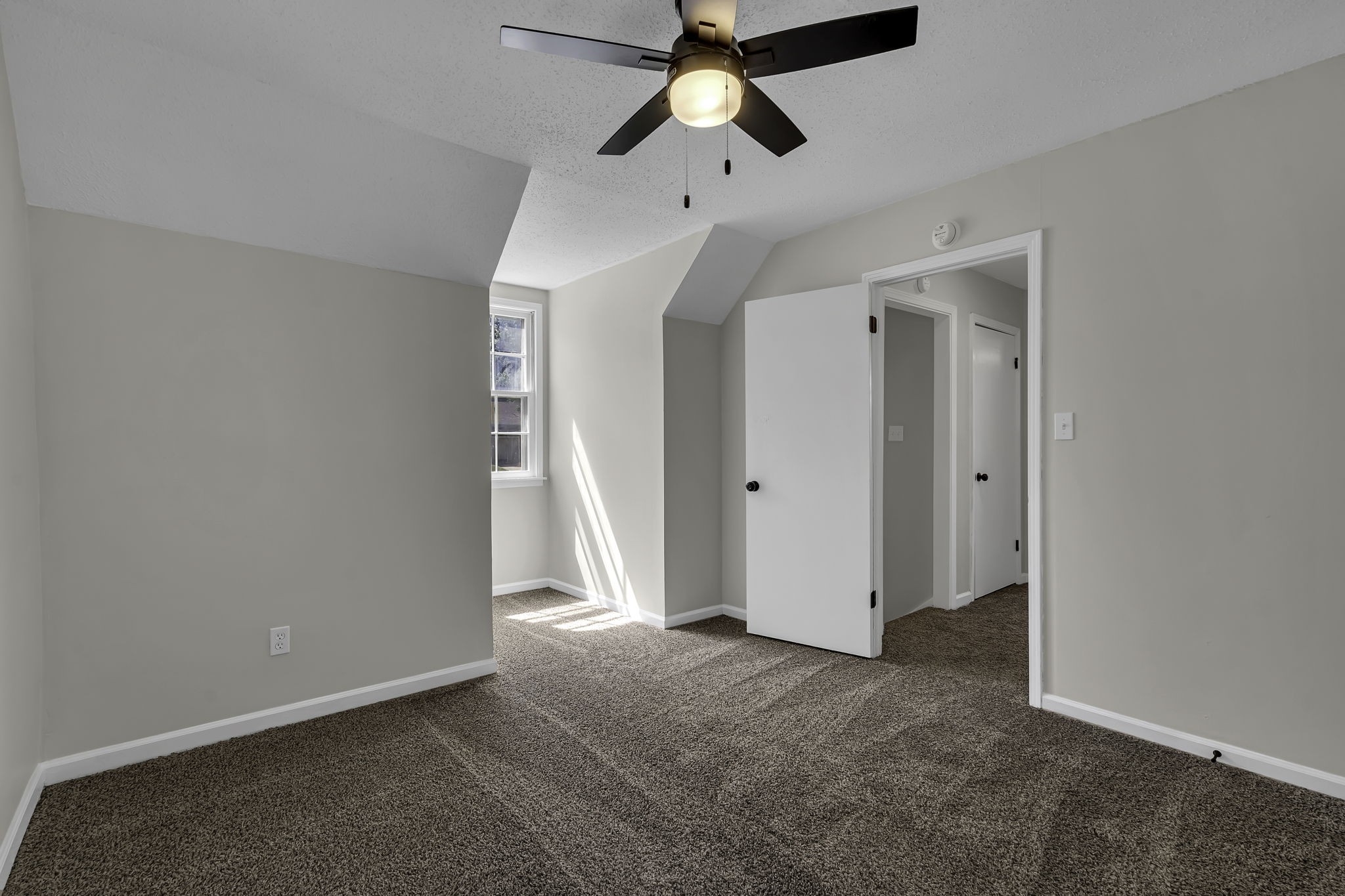1267 Cloverdale Dr Property Photo 30