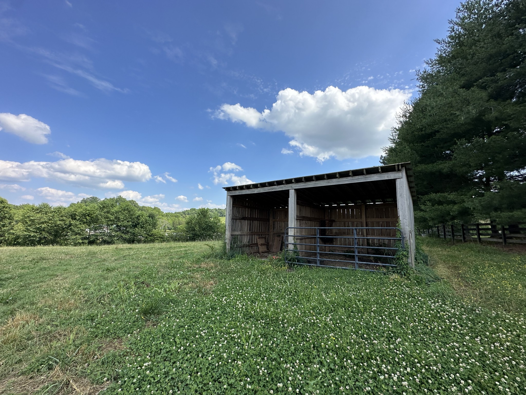 1759 Fry Rd Property Photo 3