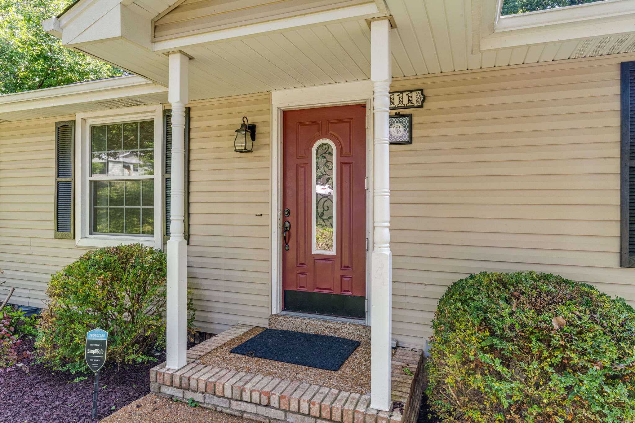 111 Sunnyhill Trl Property Photo 4