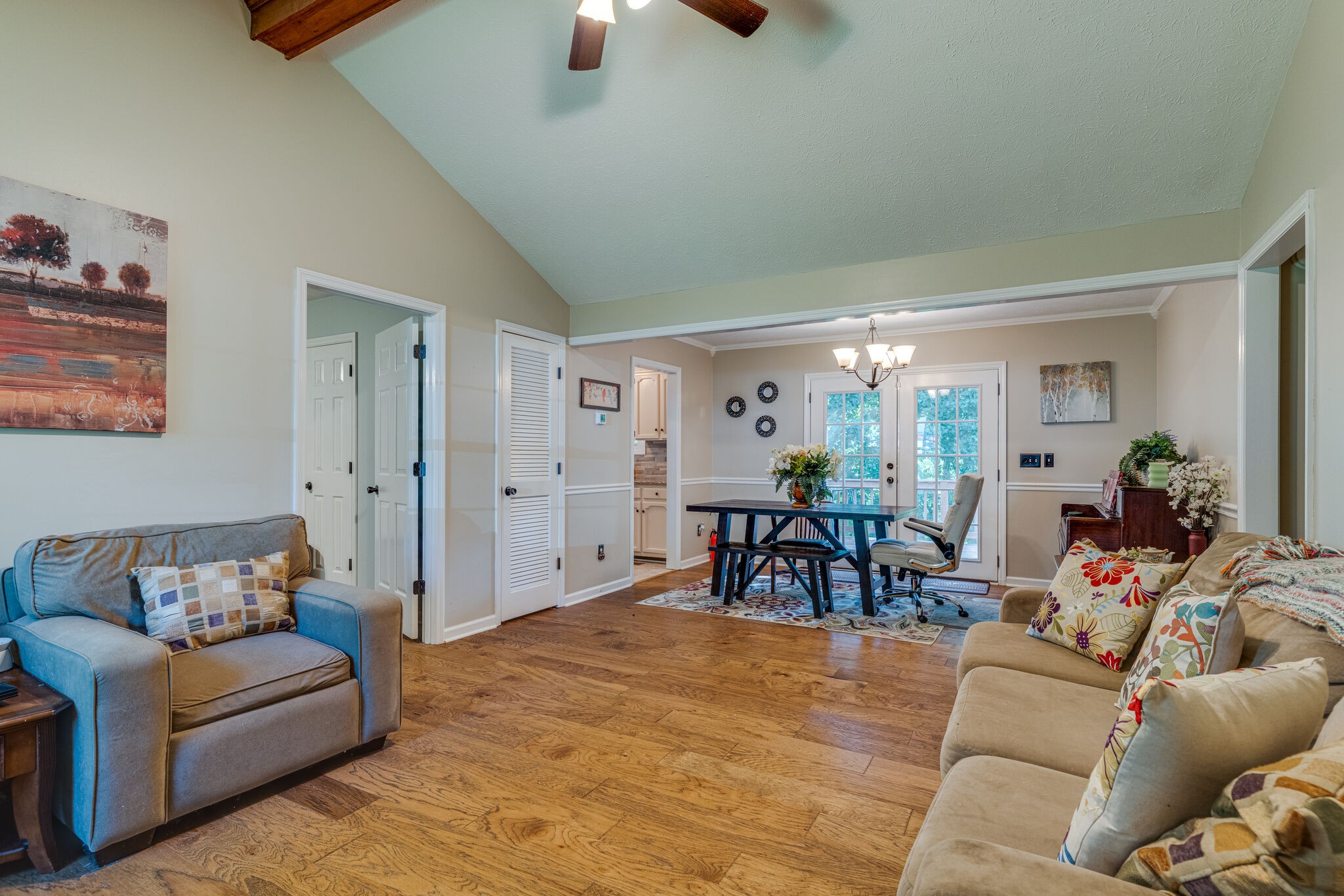 111 Sunnyhill Trl Property Photo 6