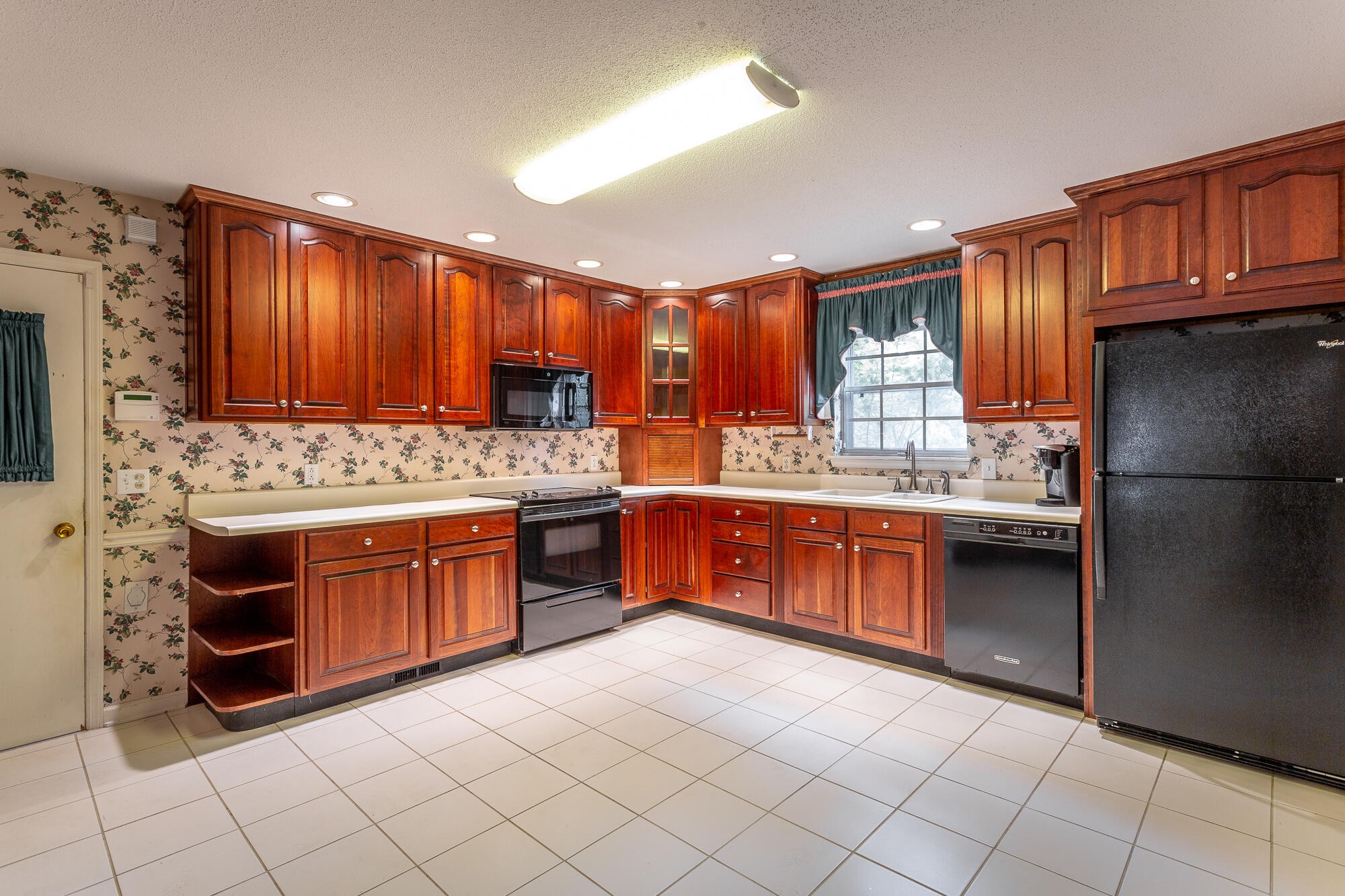 613 Timber Ridge Dr Property Photo 9