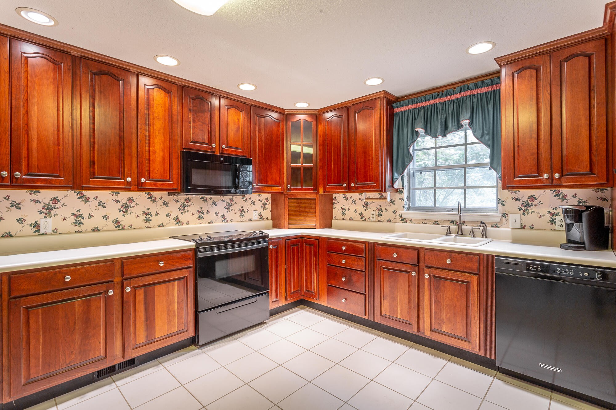 613 Timber Ridge Dr Property Photo 13
