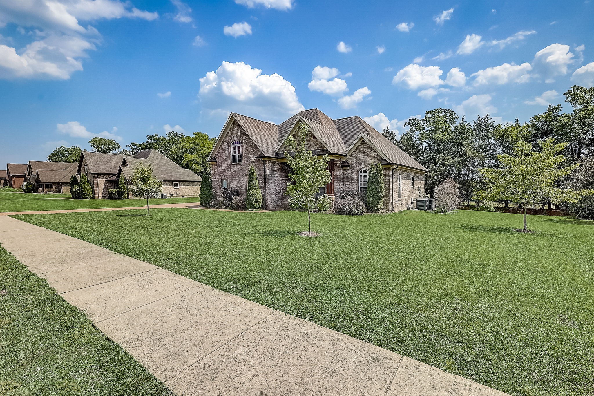 806 Manner Ln Property Photo 6
