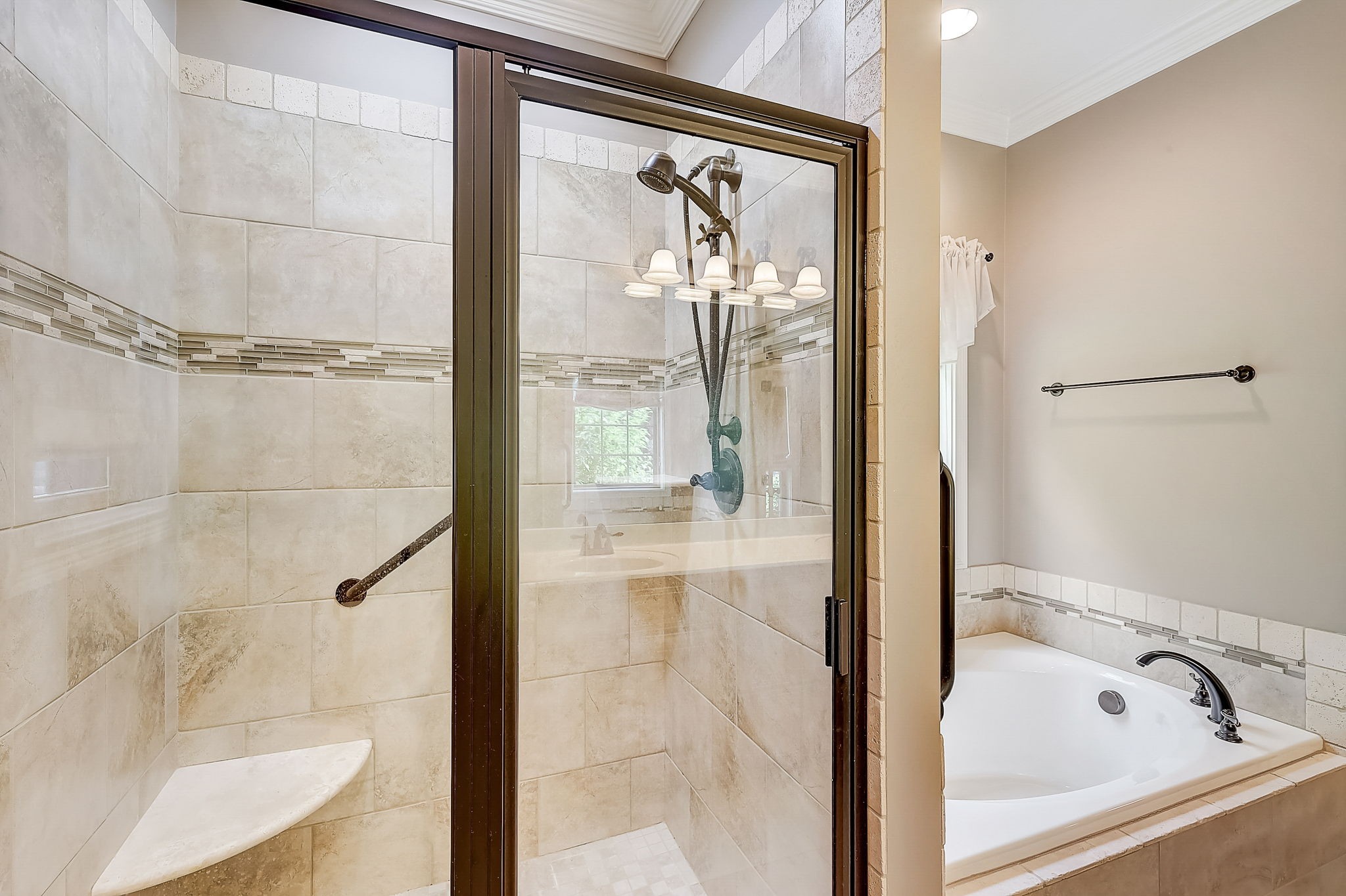 806 Manner Ln Property Photo 31