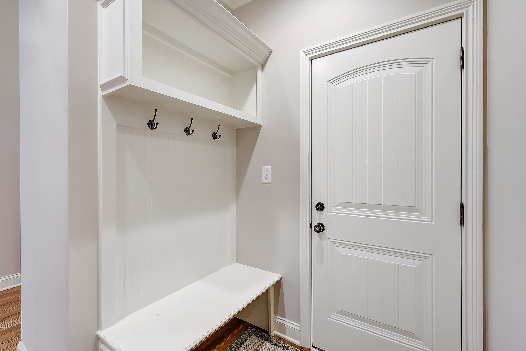 806 Manner Ln Property Photo 32