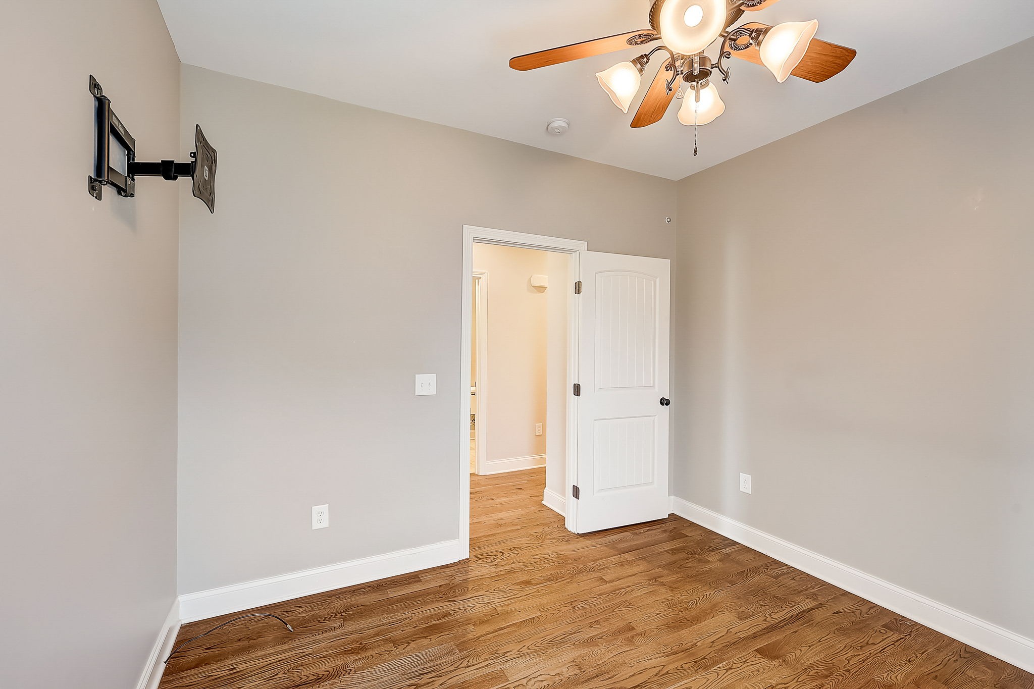806 Manner Ln Property Photo 50