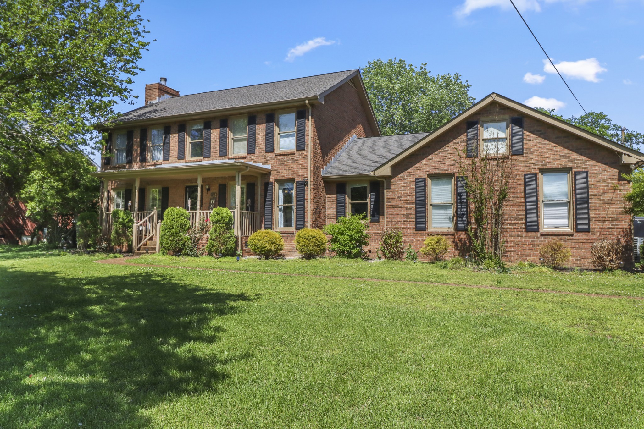 1513 Neelys Bend Rd Property Photo 2