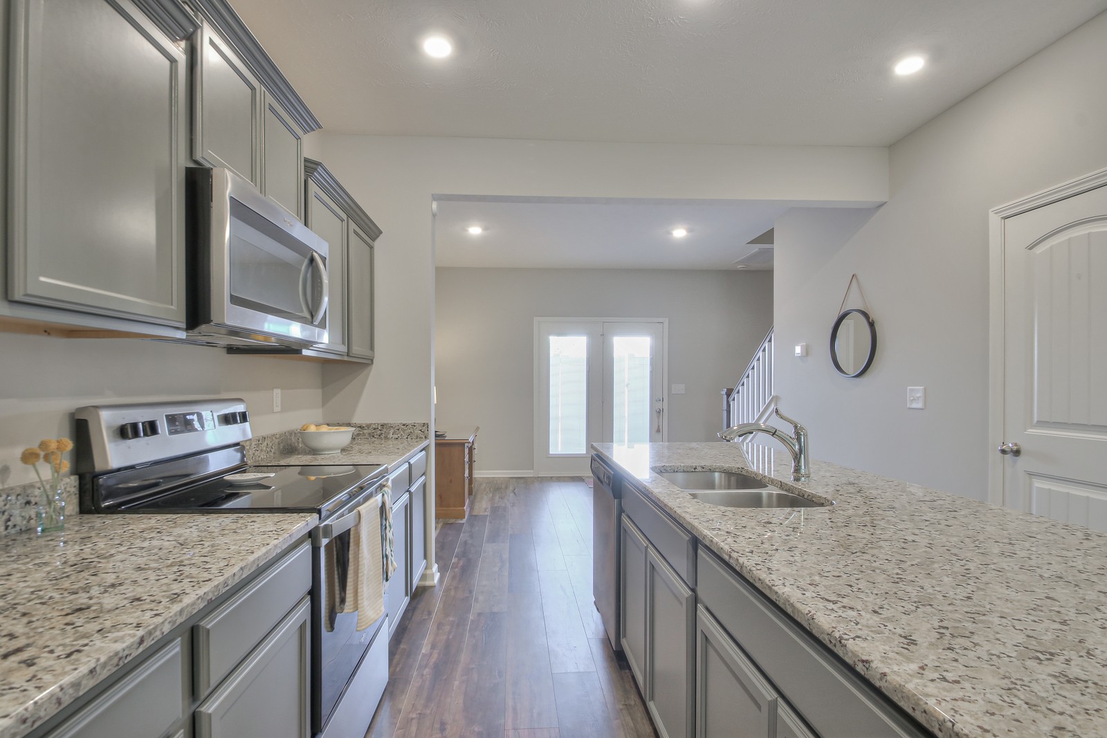 786 Bradburn Village Way Property Photo 4