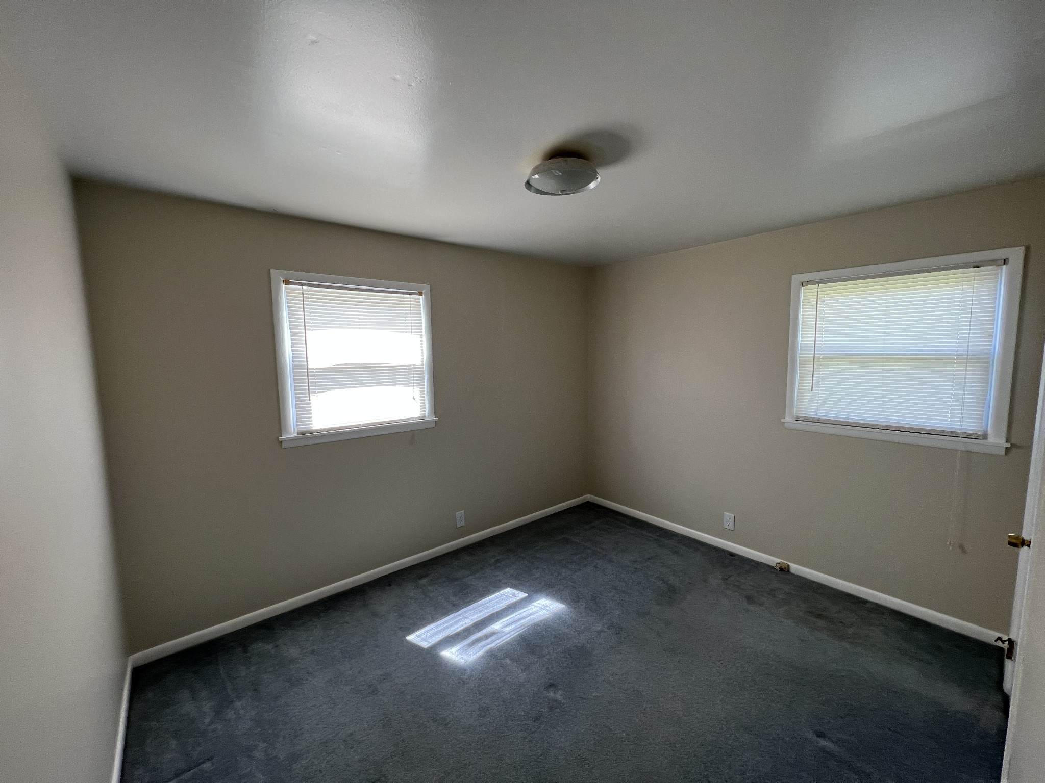 412 Lyncrest Dr Property Photo 20