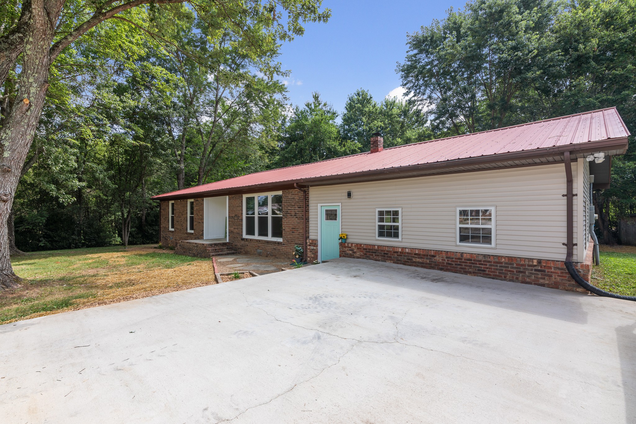 399 Rosewood Ln Property Photo 30