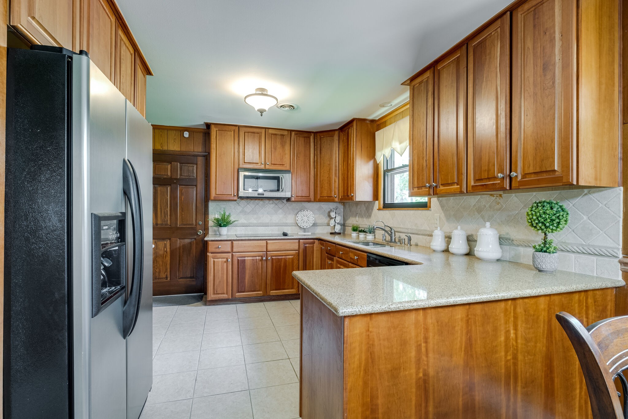 107 Edgebrook Rd Property Photo 18