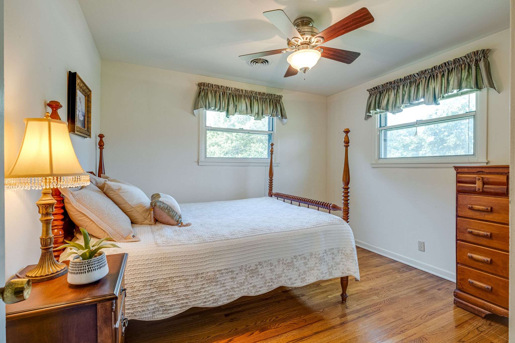 107 Edgebrook Rd Property Photo 28