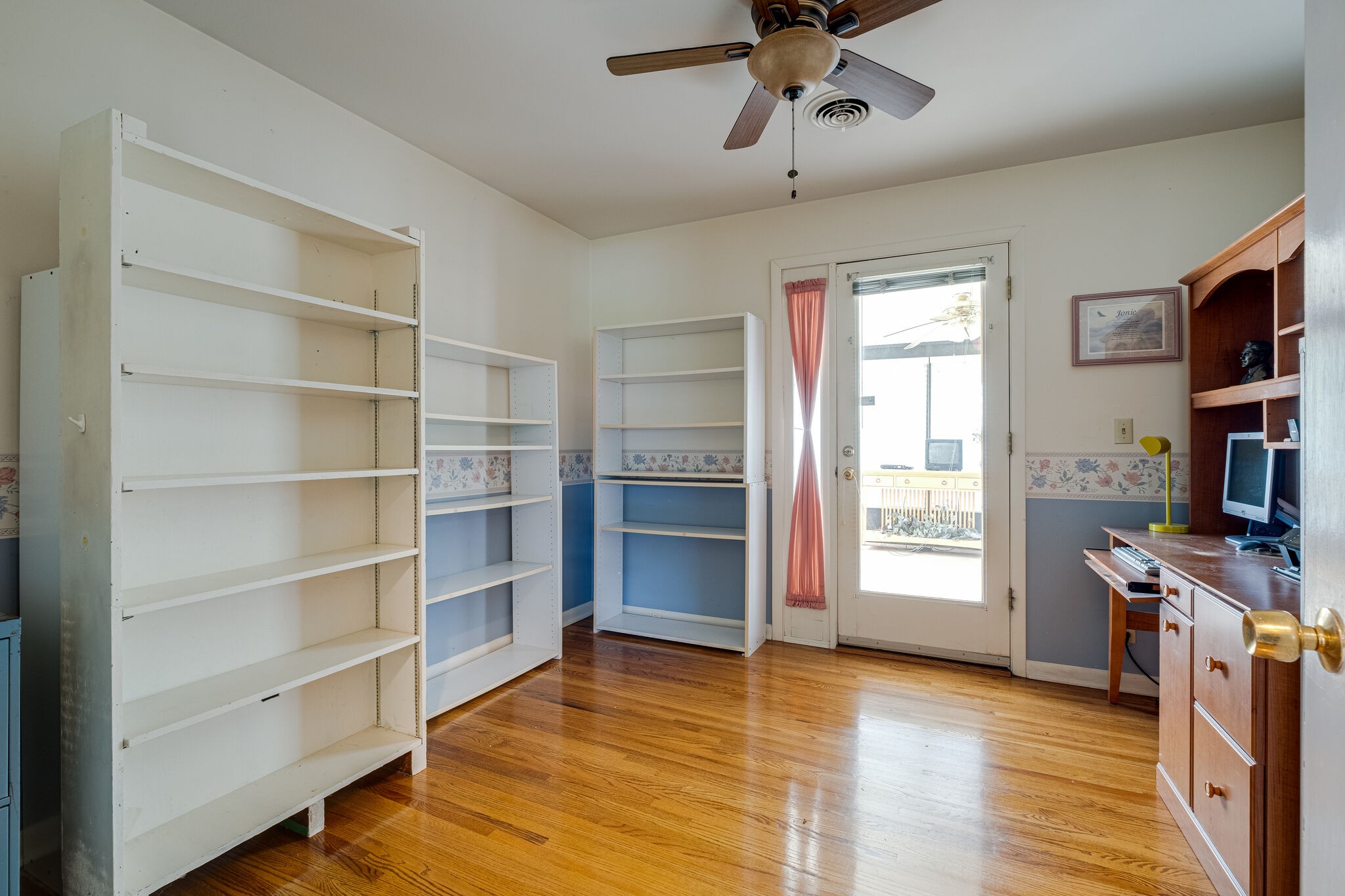 107 Edgebrook Rd Property Photo 33