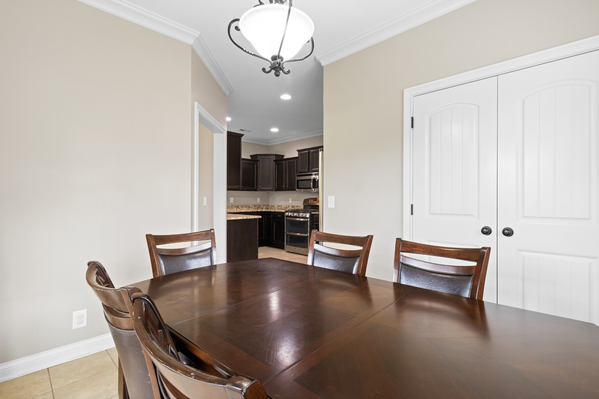 269 Bellshire Dr Property Photo 11