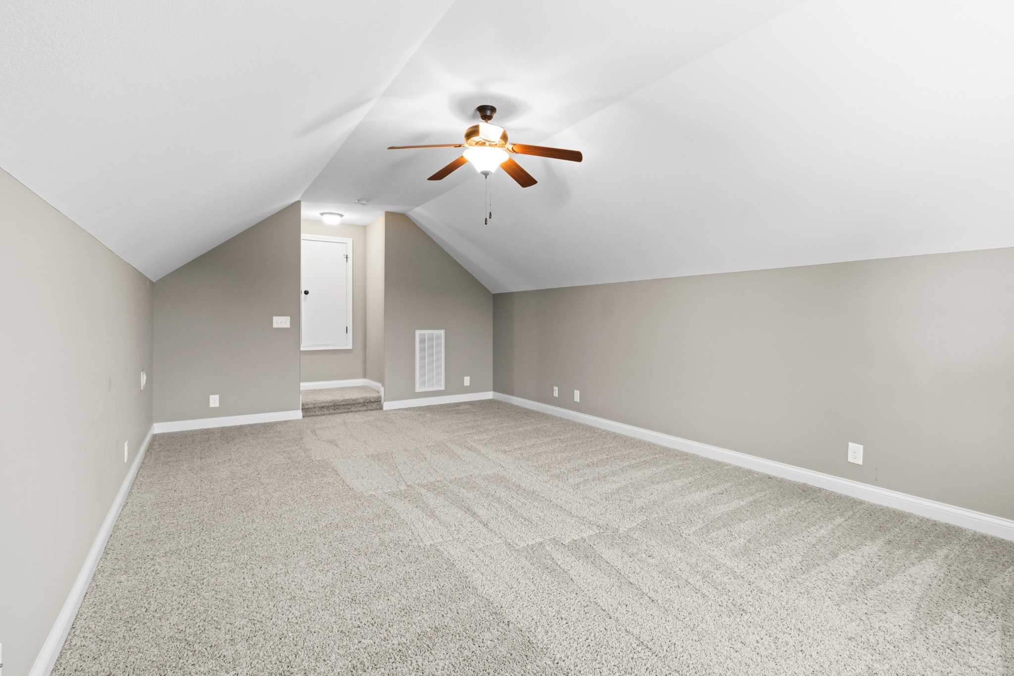 269 Bellshire Dr Property Photo 29