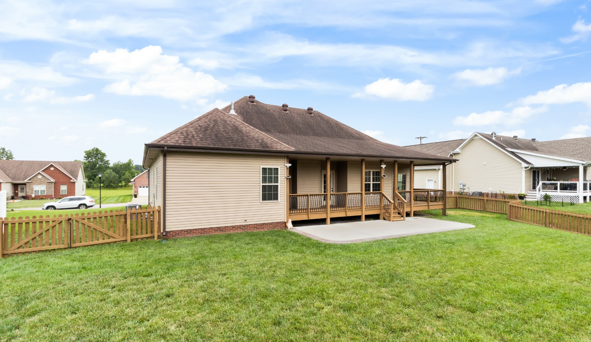 269 Bellshire Dr Property Photo 37