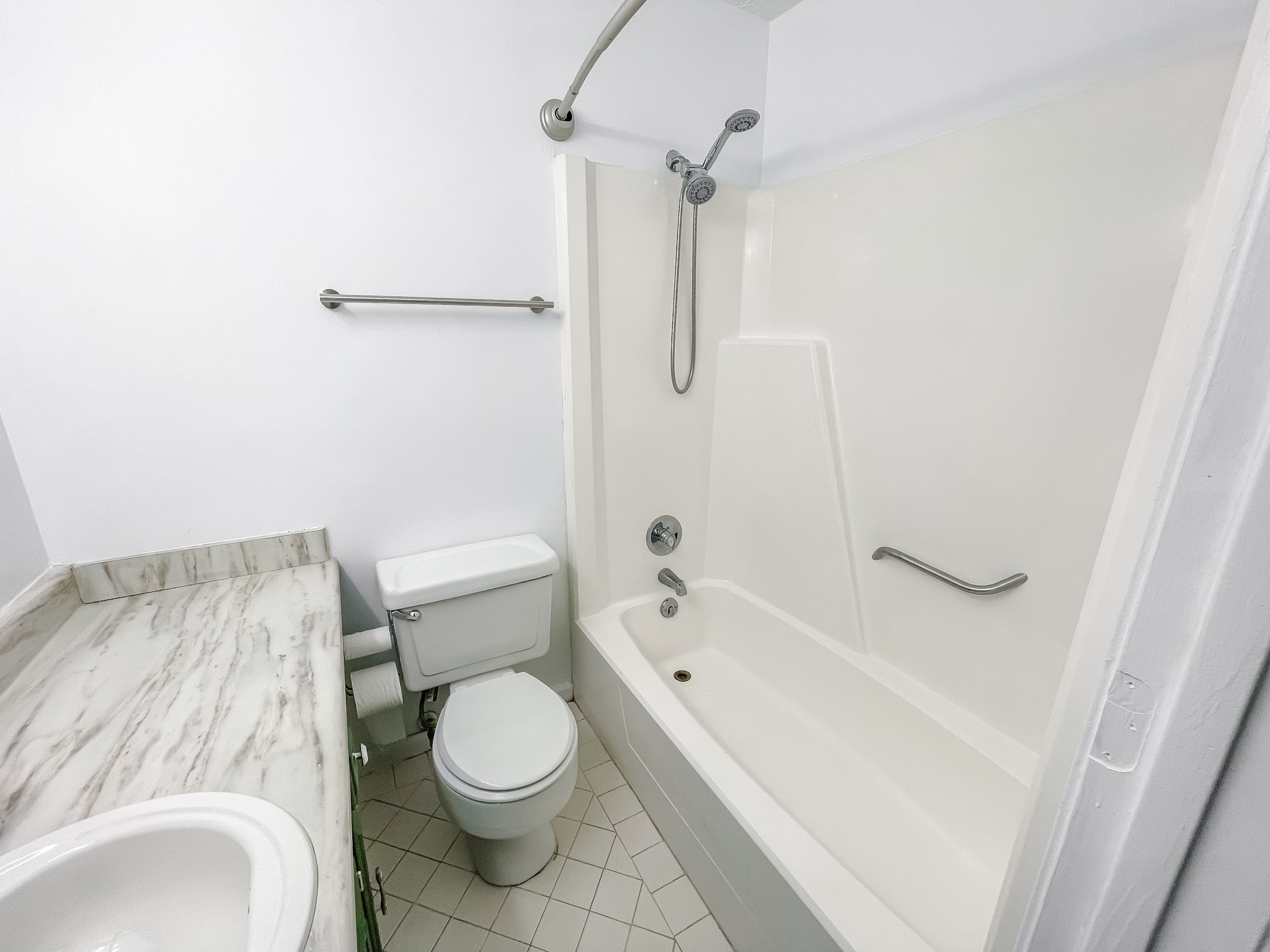 105 Creek Ct Property Photo 16