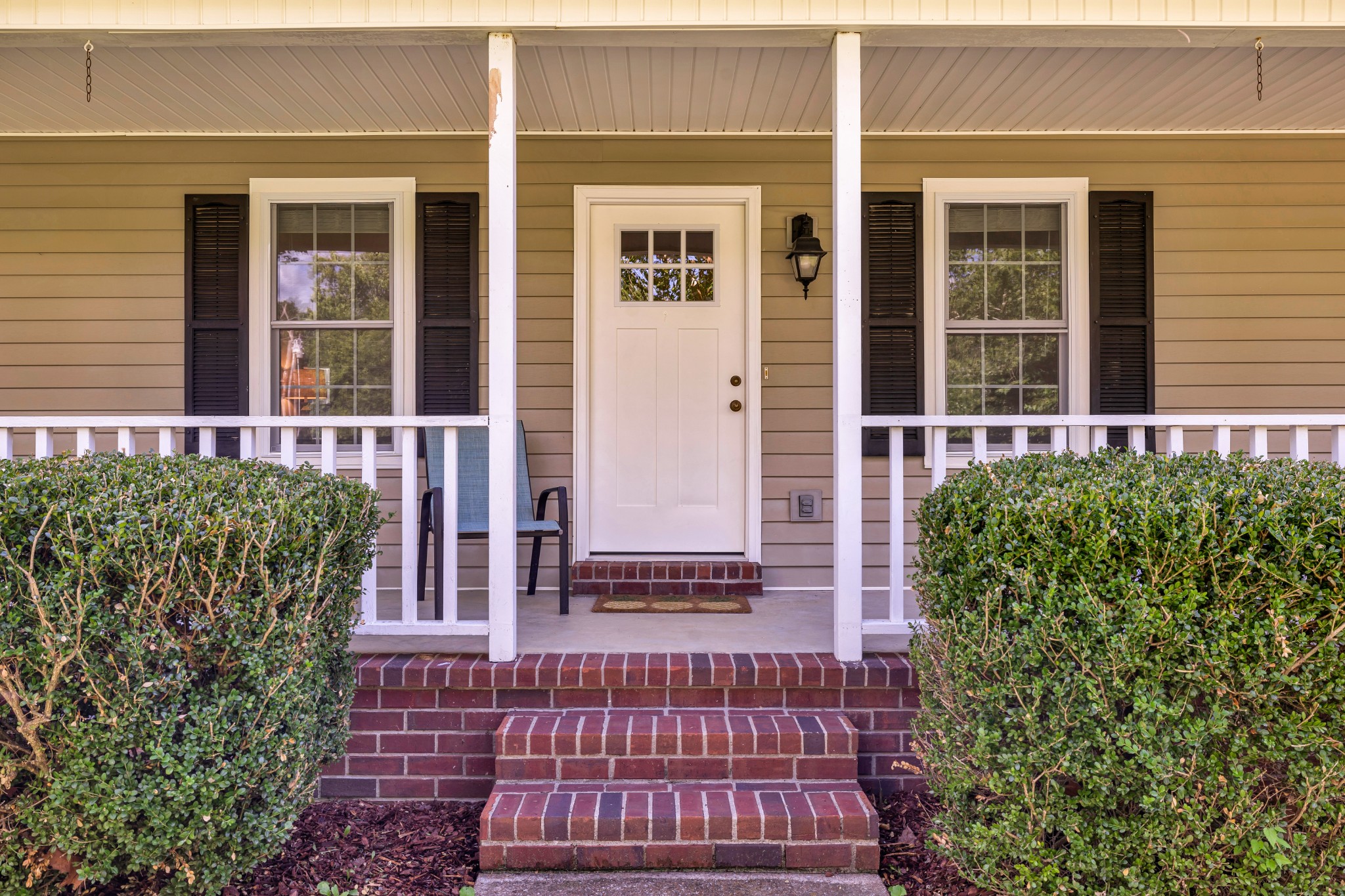 2711 Banks Ct Property Photo 6