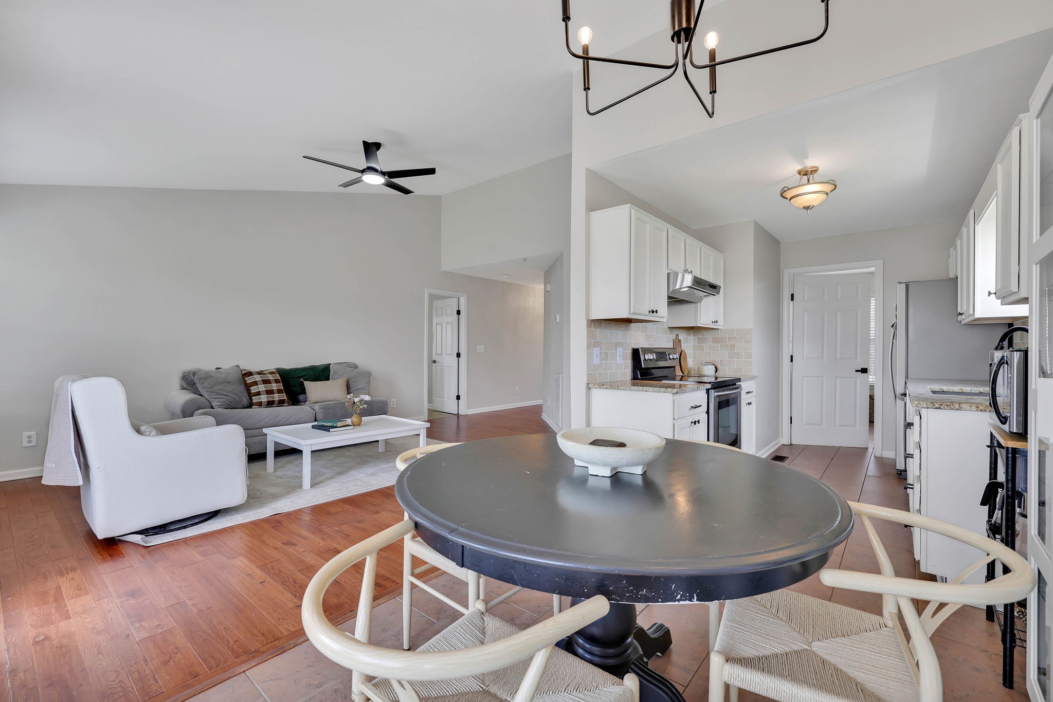 531 Lenape Path Property Photo 11