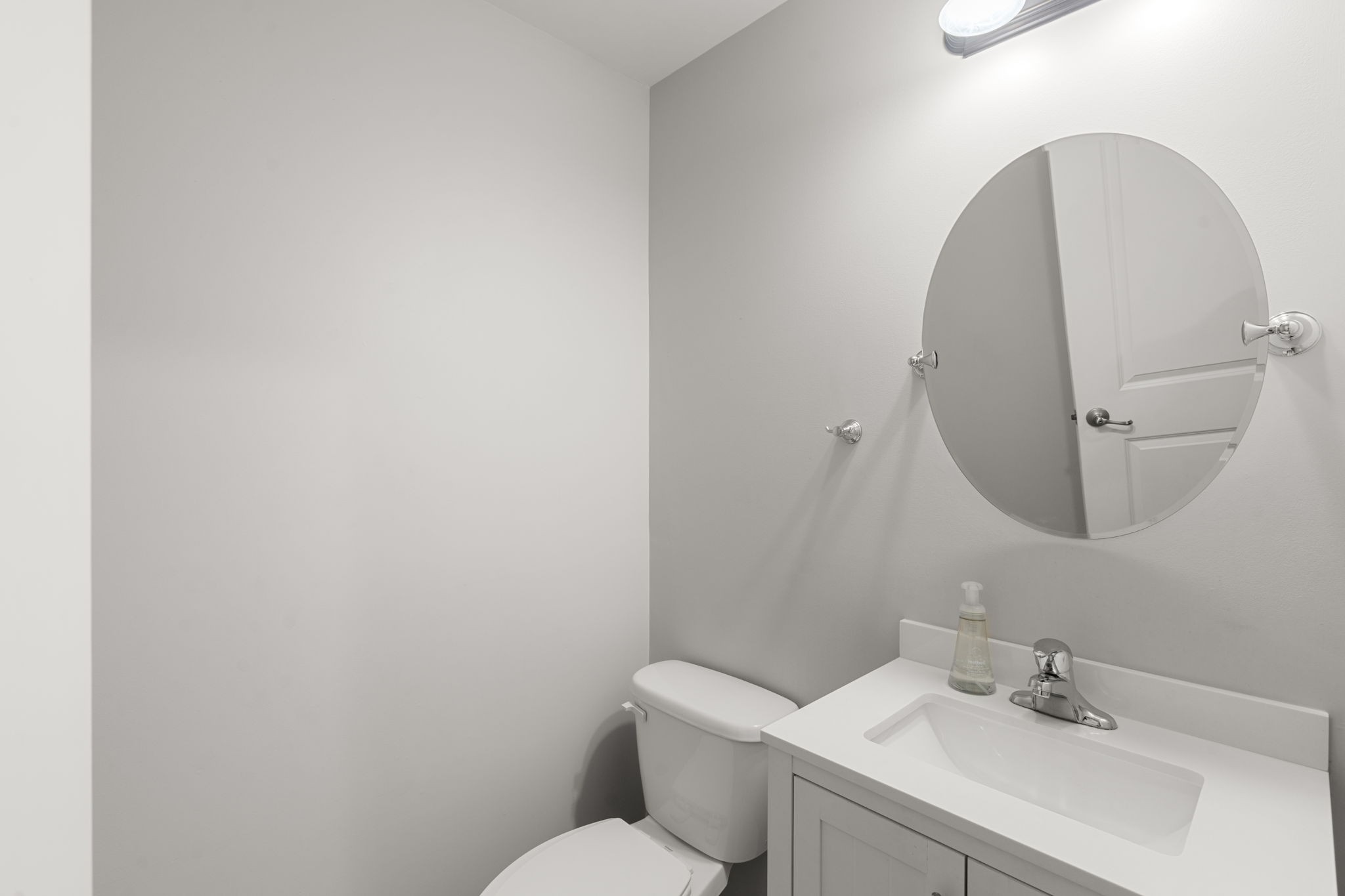2041 Silverton Cir Property Photo 7