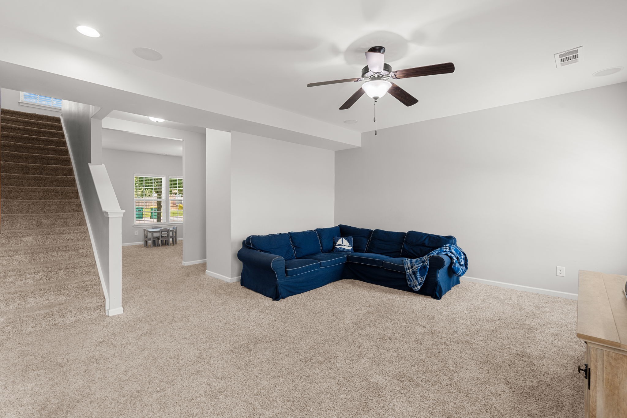 2041 Silverton Cir Property Photo 9