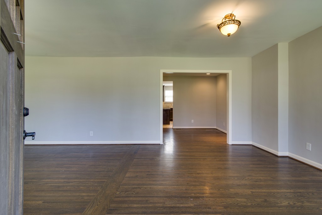 2031 Galbraith Dr Property Photo 7