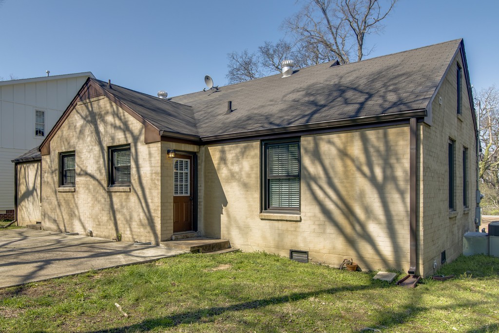 2031 Galbraith Dr Property Photo 27