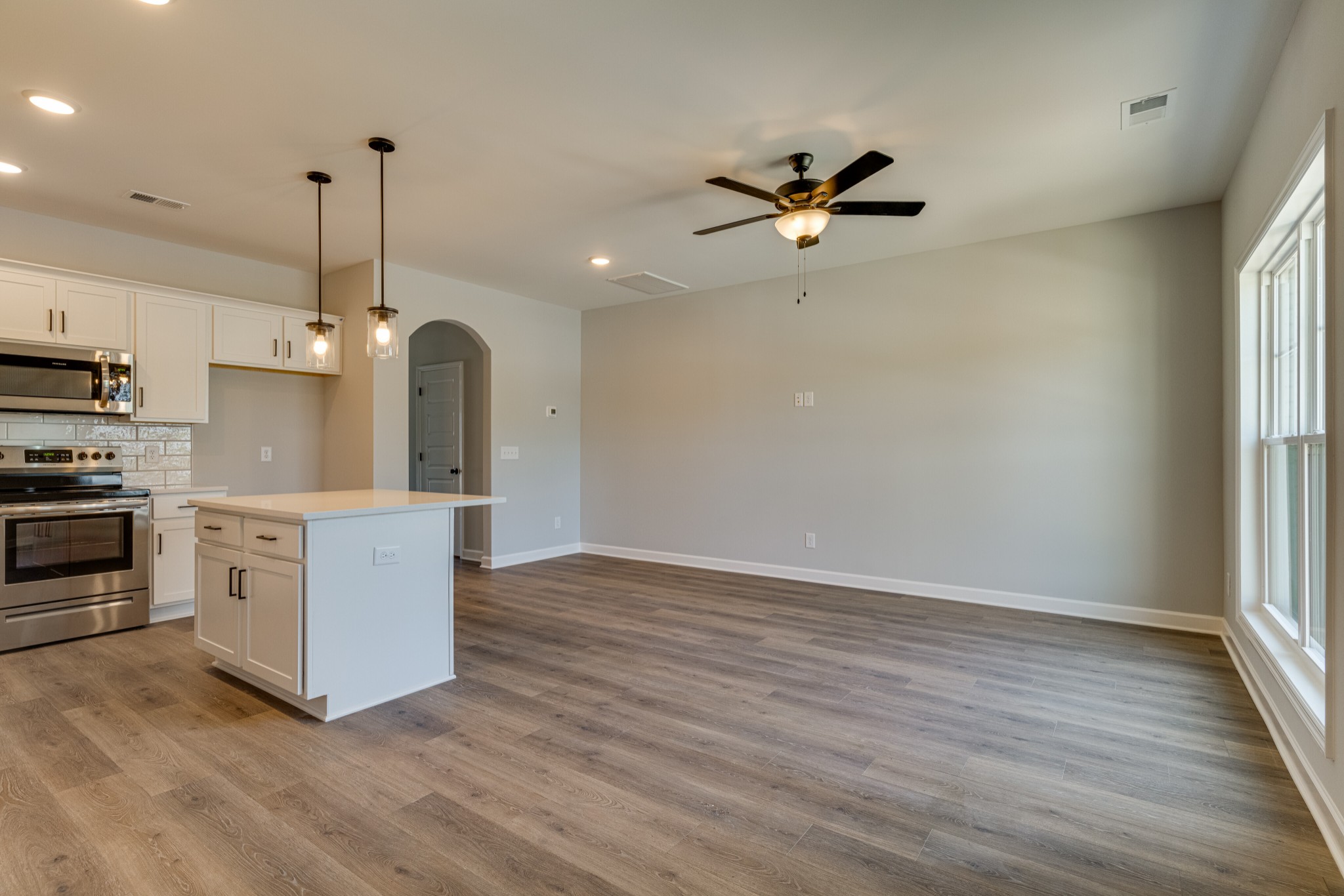 347 Twig Court Property Photo 5