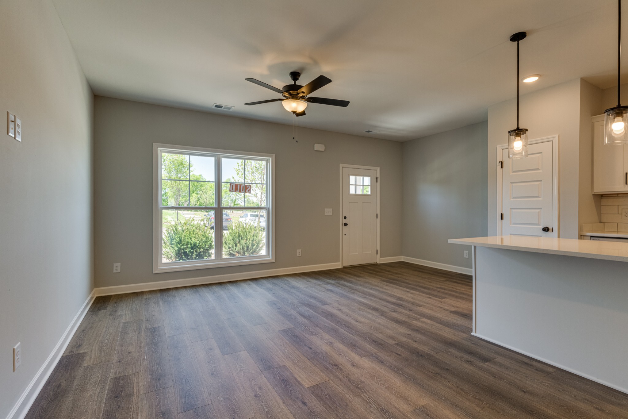 347 Twig Court Property Photo 6