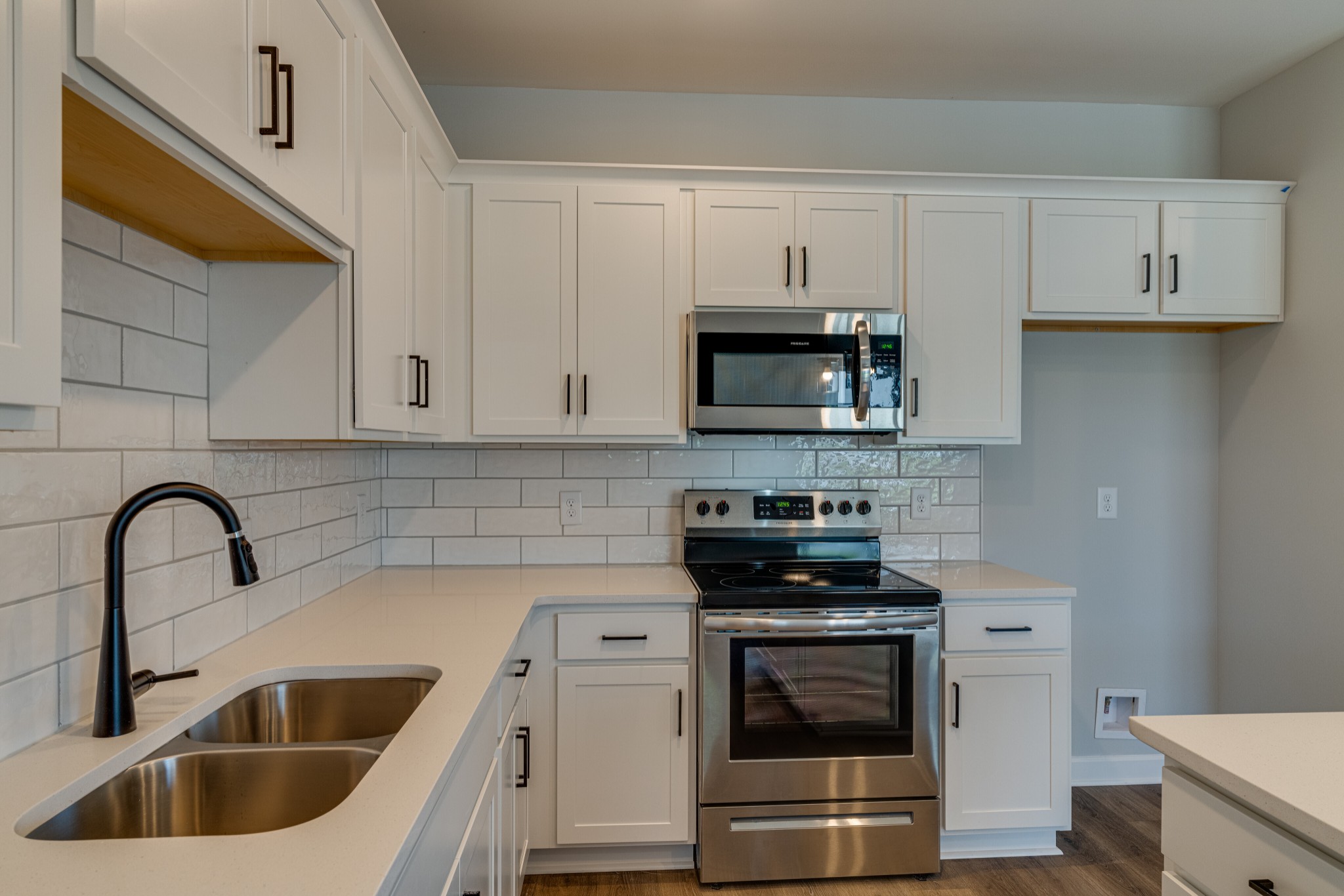 347 Twig Court Property Photo 7