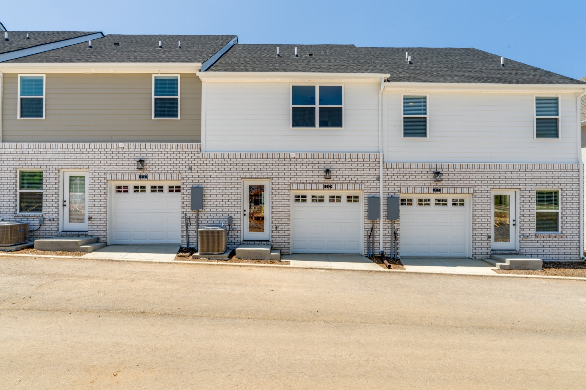 347 Twig Court Property Photo 28