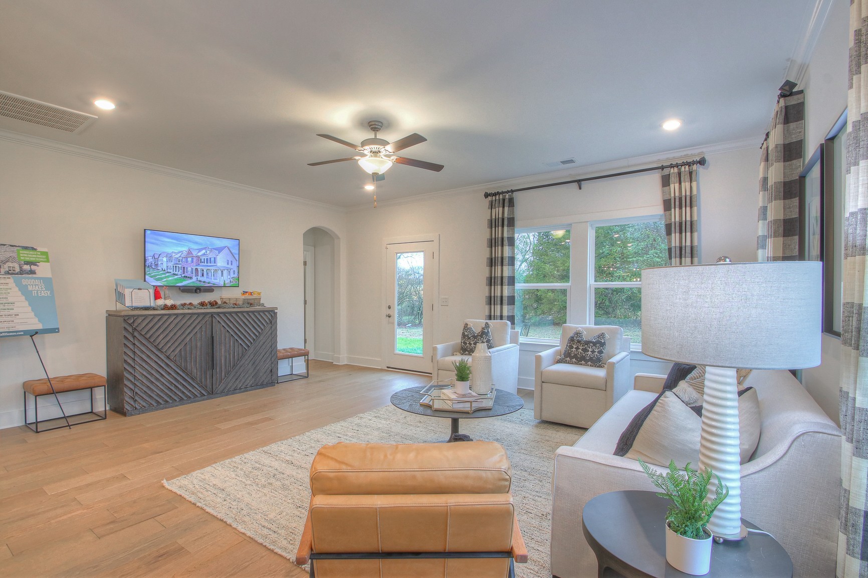 2480 Creekland View Blvd Property Photo 4