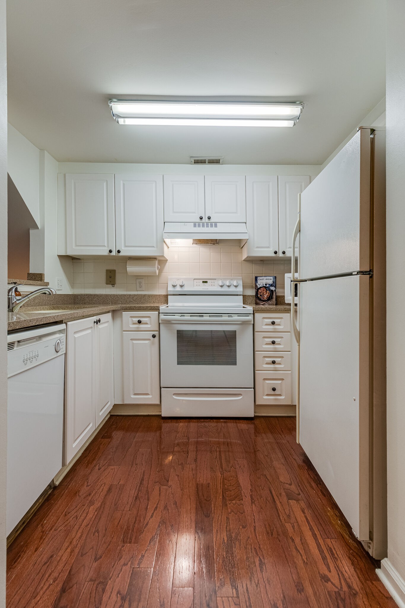 2043 Stokes Lane Property Photo 11