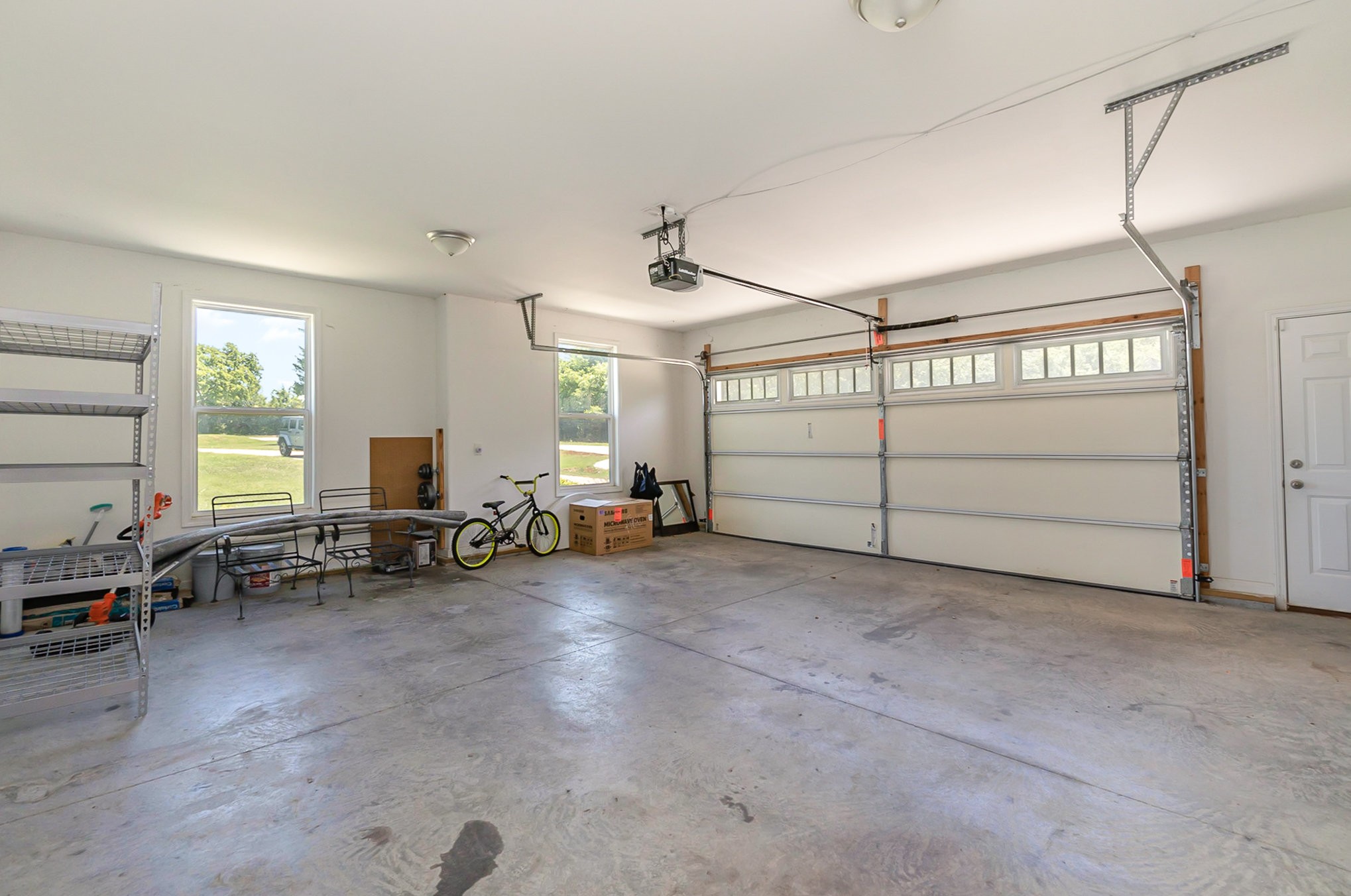 2187 Twin Oak Dr Property Photo 17