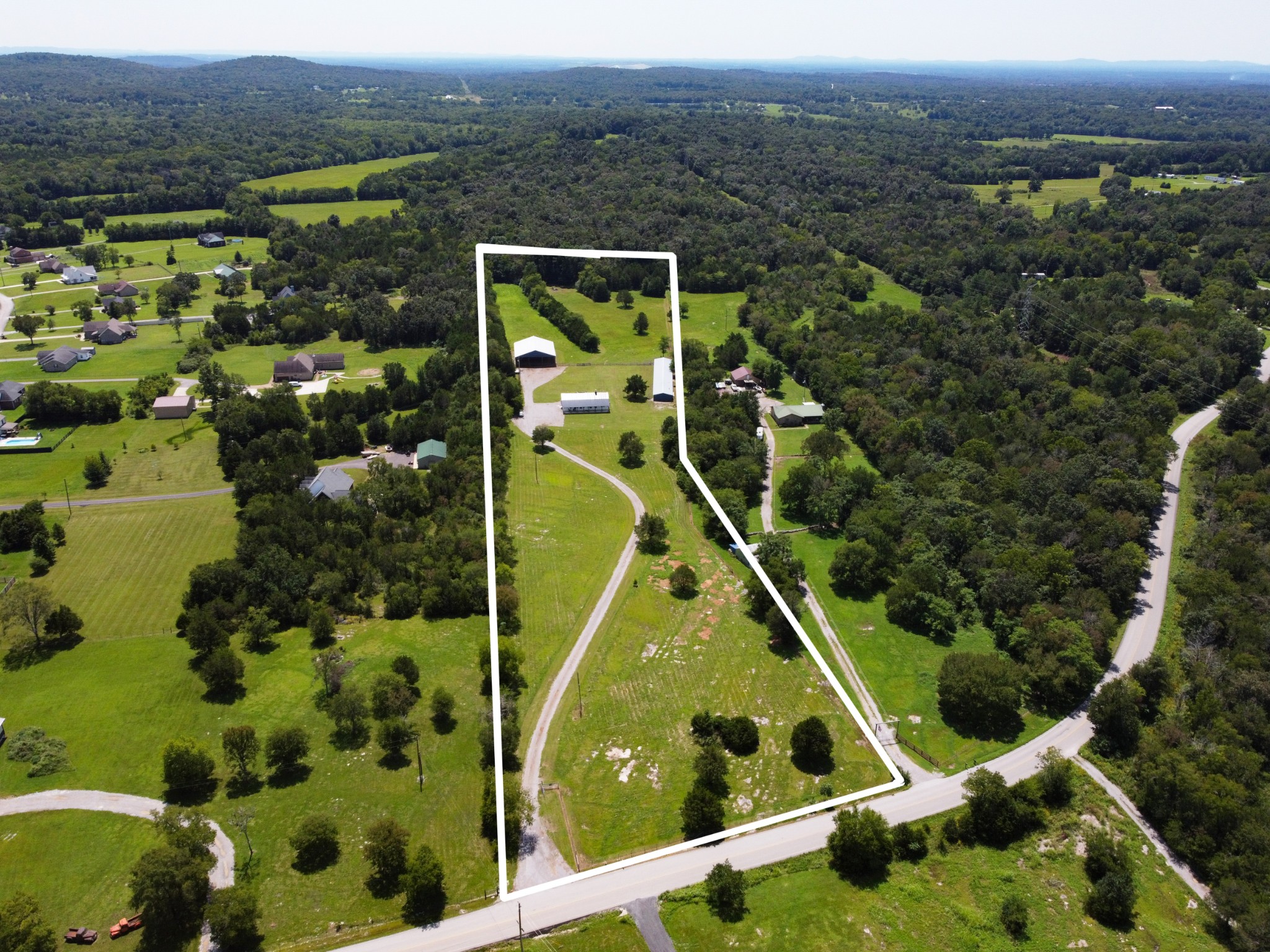 1432 Simmons Bluff Rd Property Photo 1