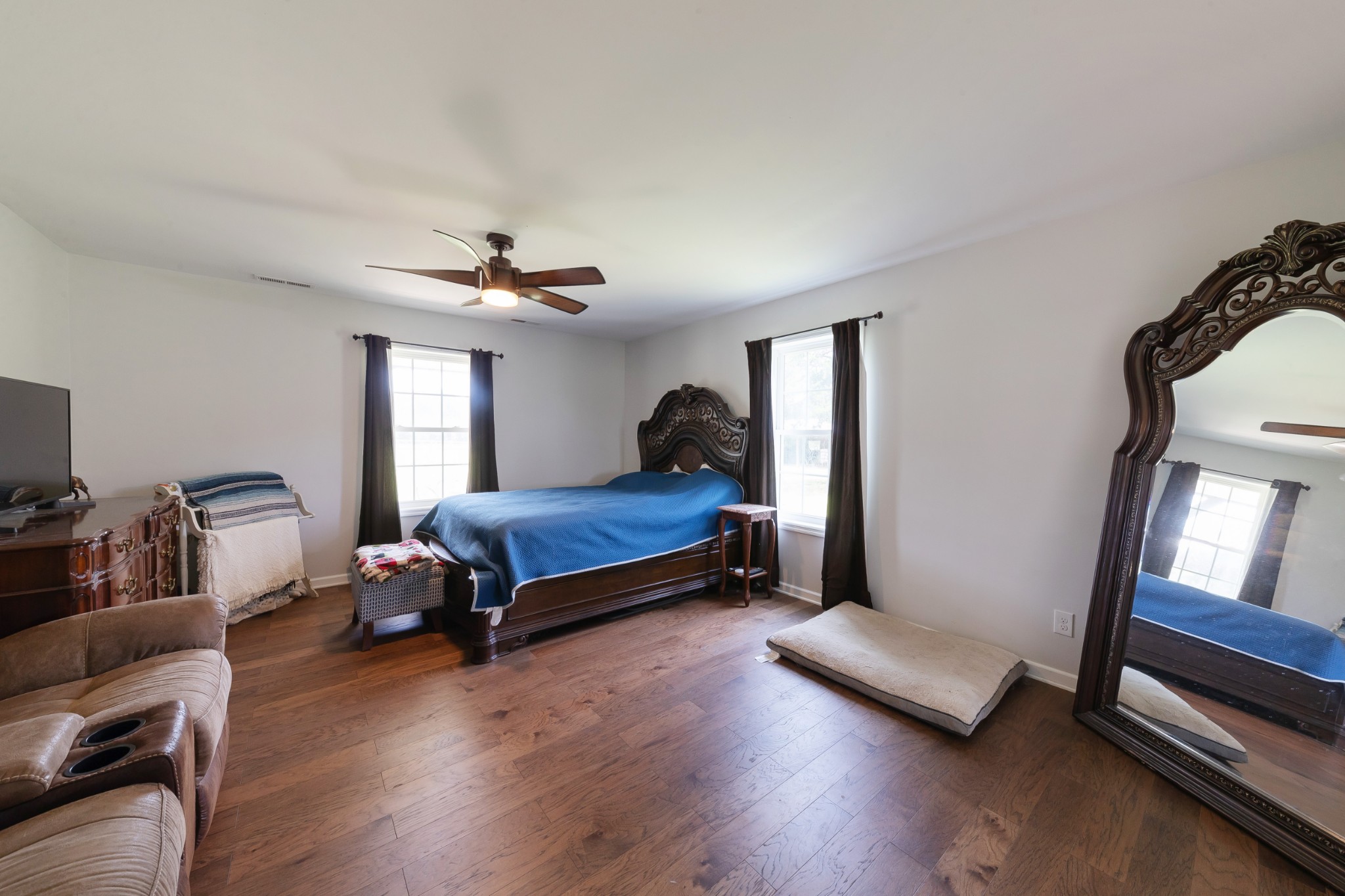 1432 Simmons Bluff Rd Property Photo 12