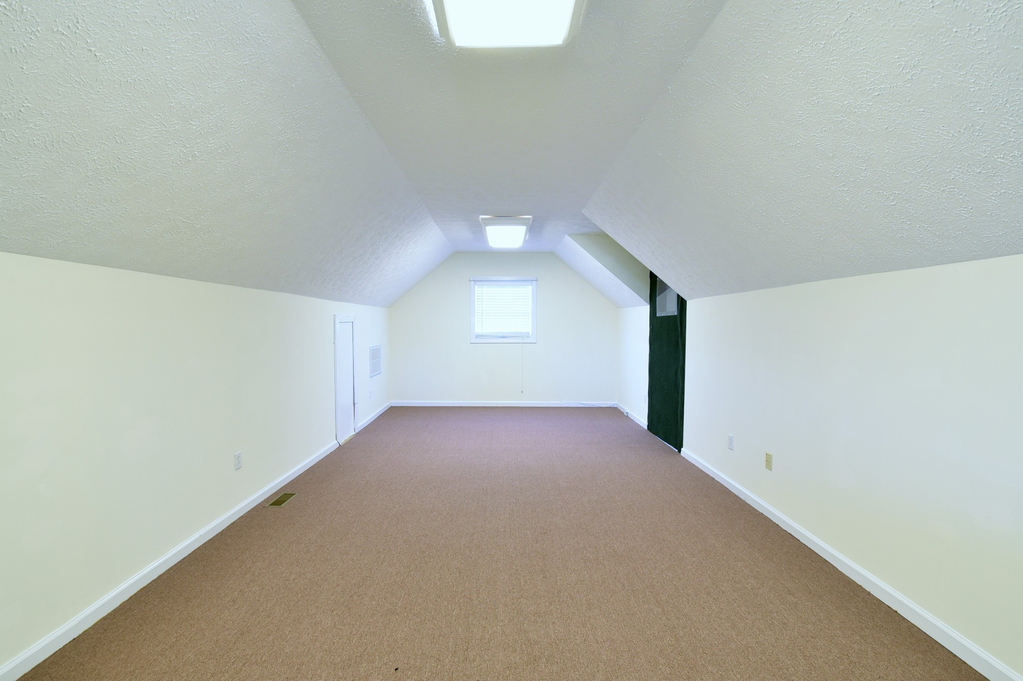 10674 Wall Triana Hwy Property Photo 72